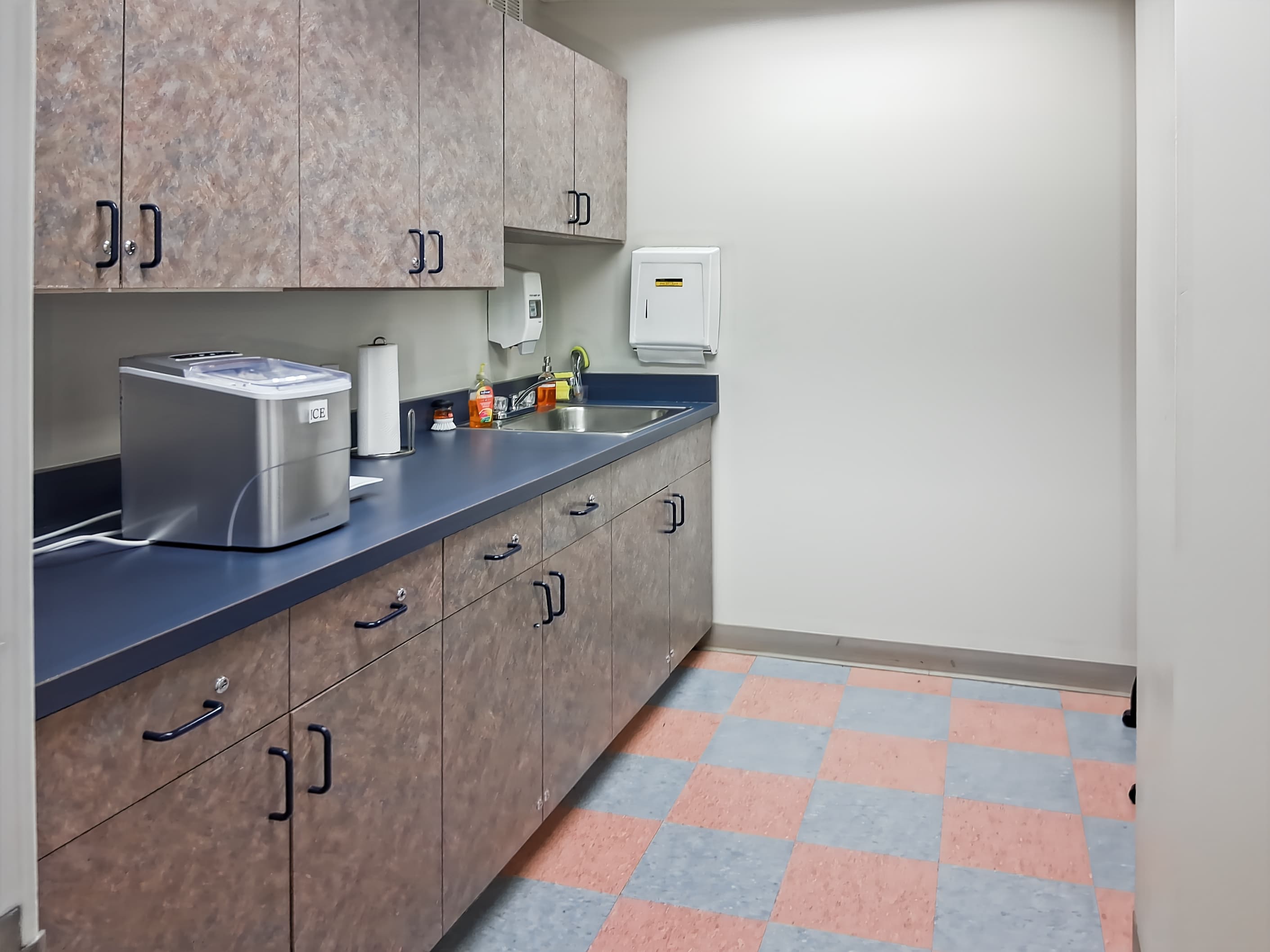 NC, Asheville - Biltmore Ave image 3