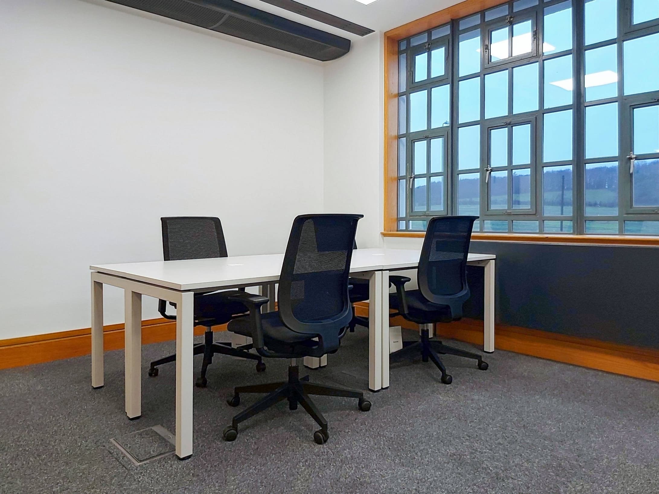 Glasgow Airport, India of Inchinnan image 4