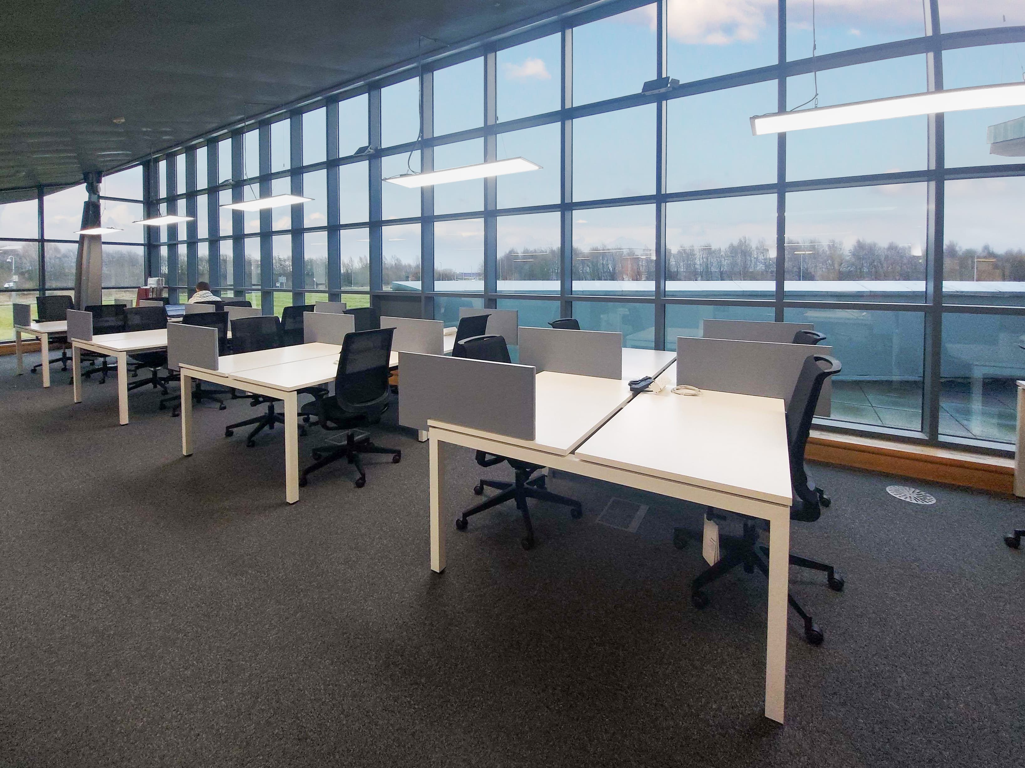 Glasgow Airport, India of Inchinnan image 5