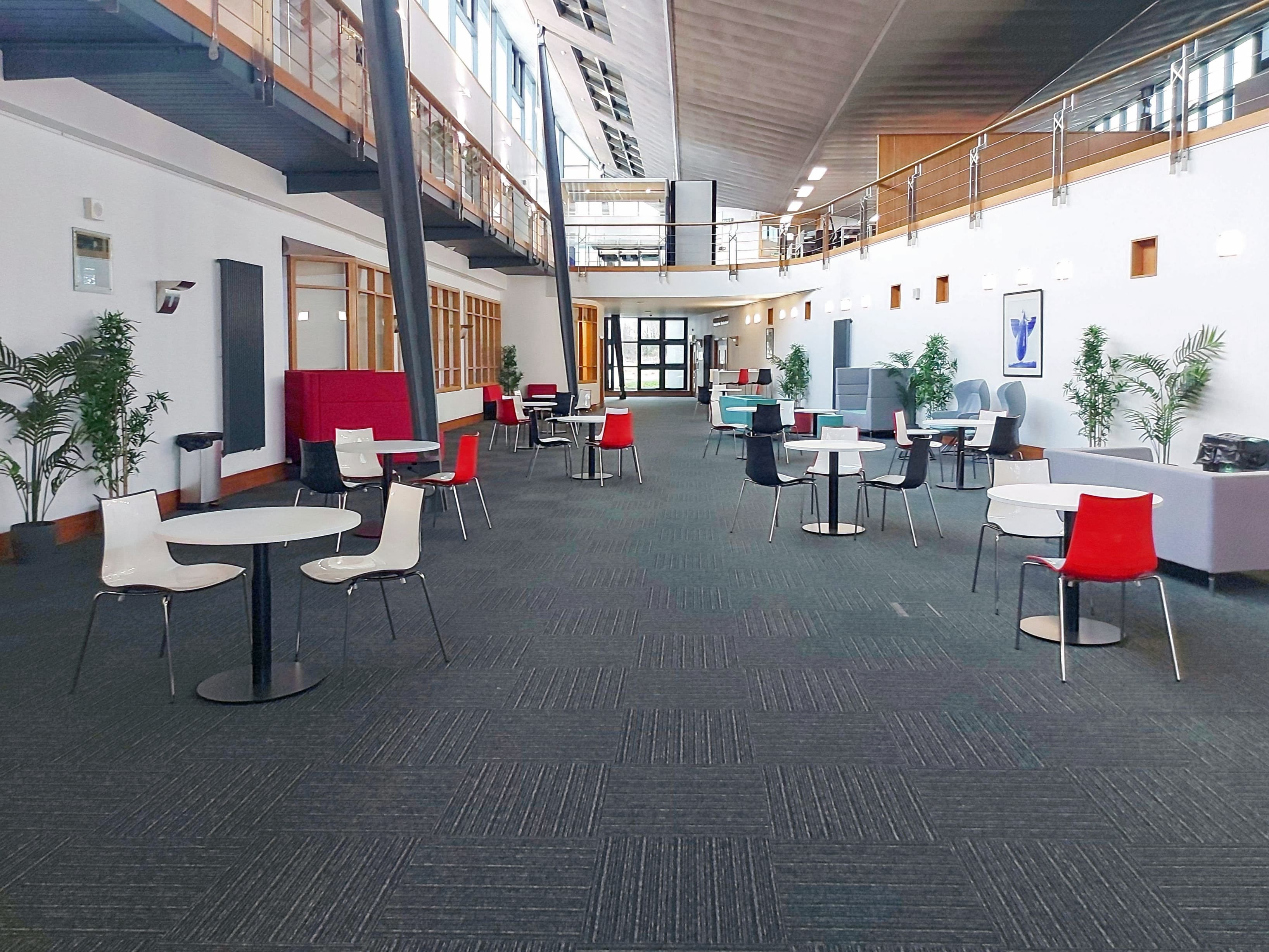 Glasgow Airport, India of Inchinnan image 7