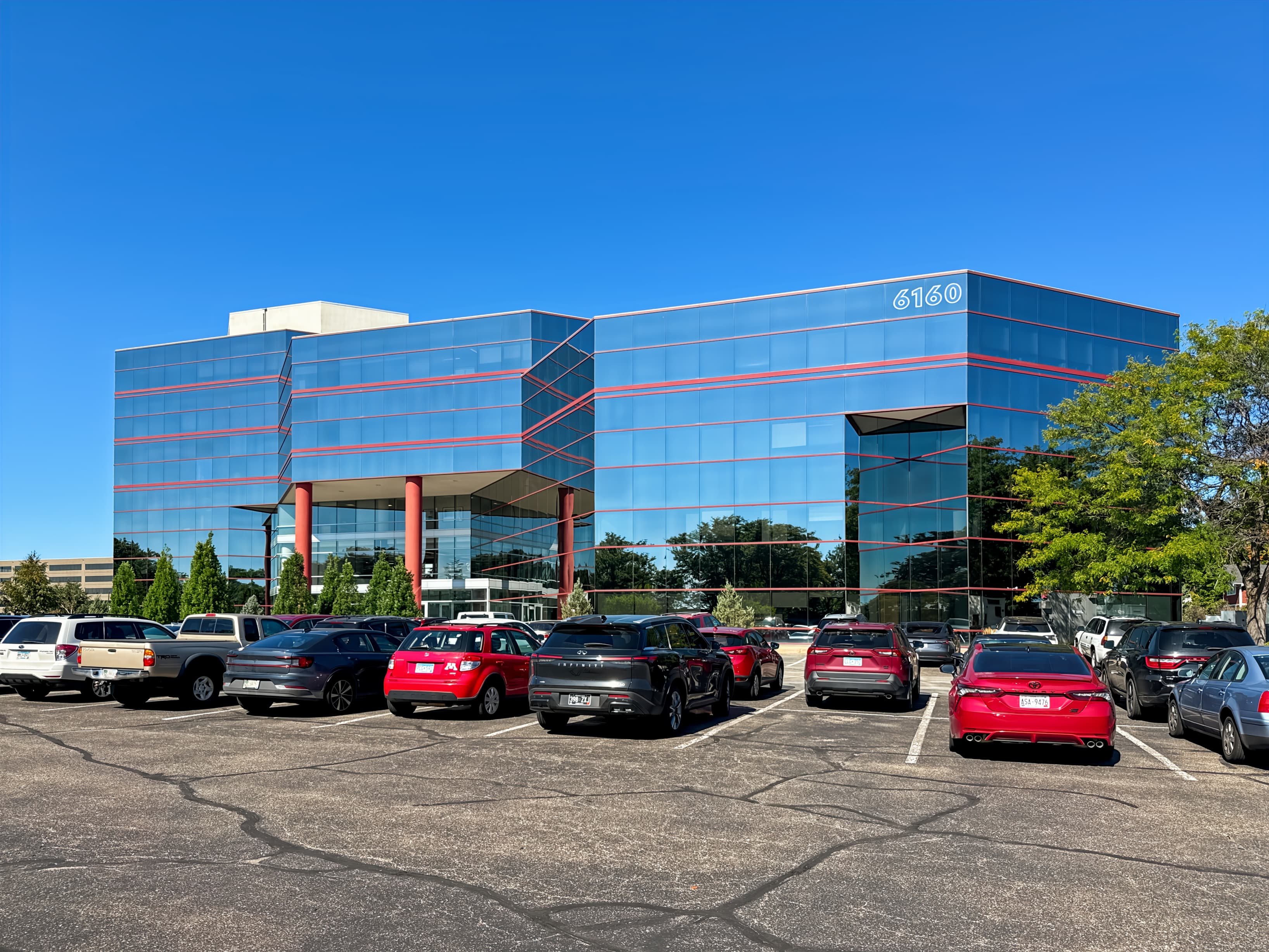 MN, Brooklyn Center - N Summit Dr image 6