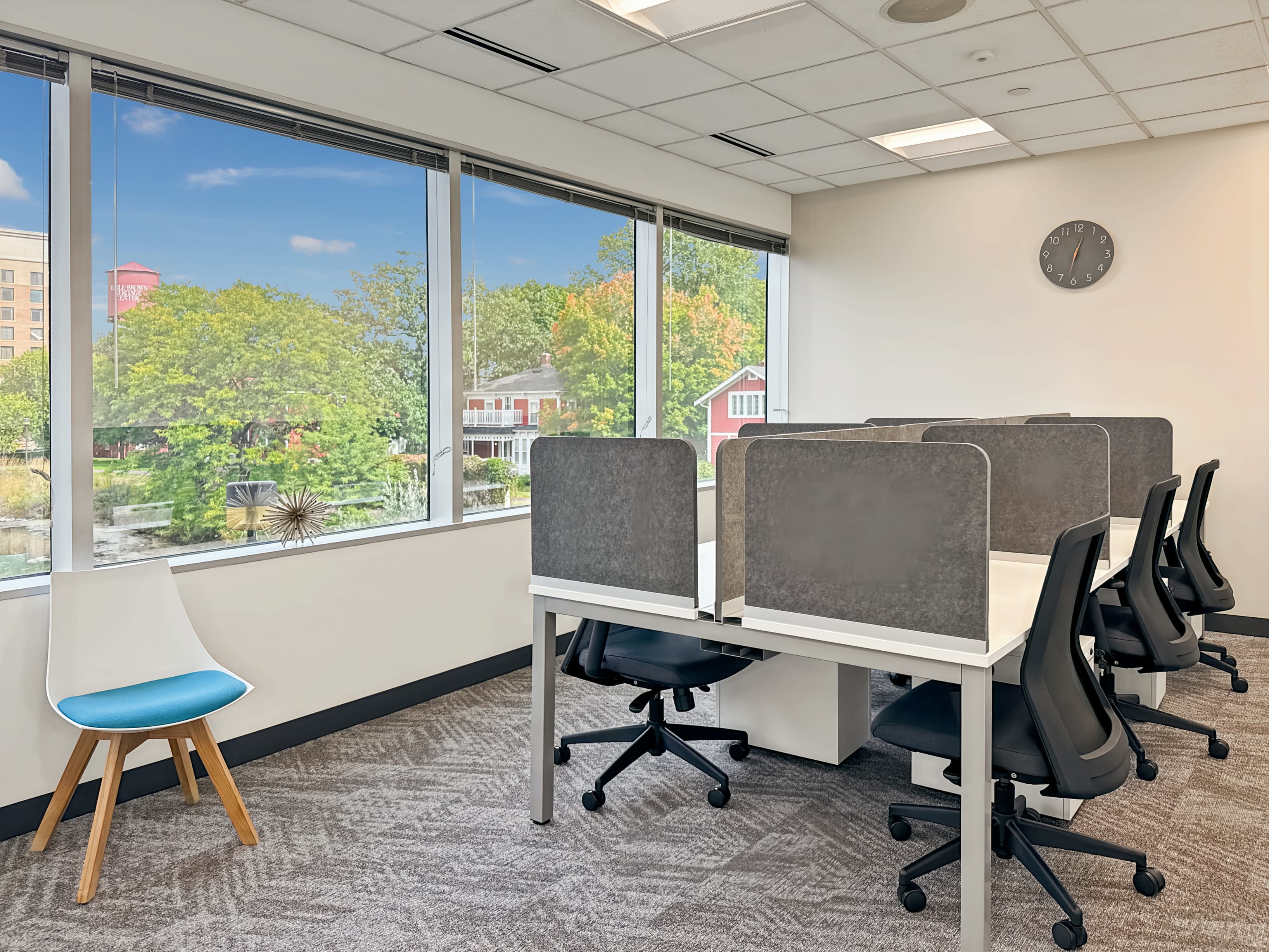 MN, Brooklyn Center - N Summit Dr image 4