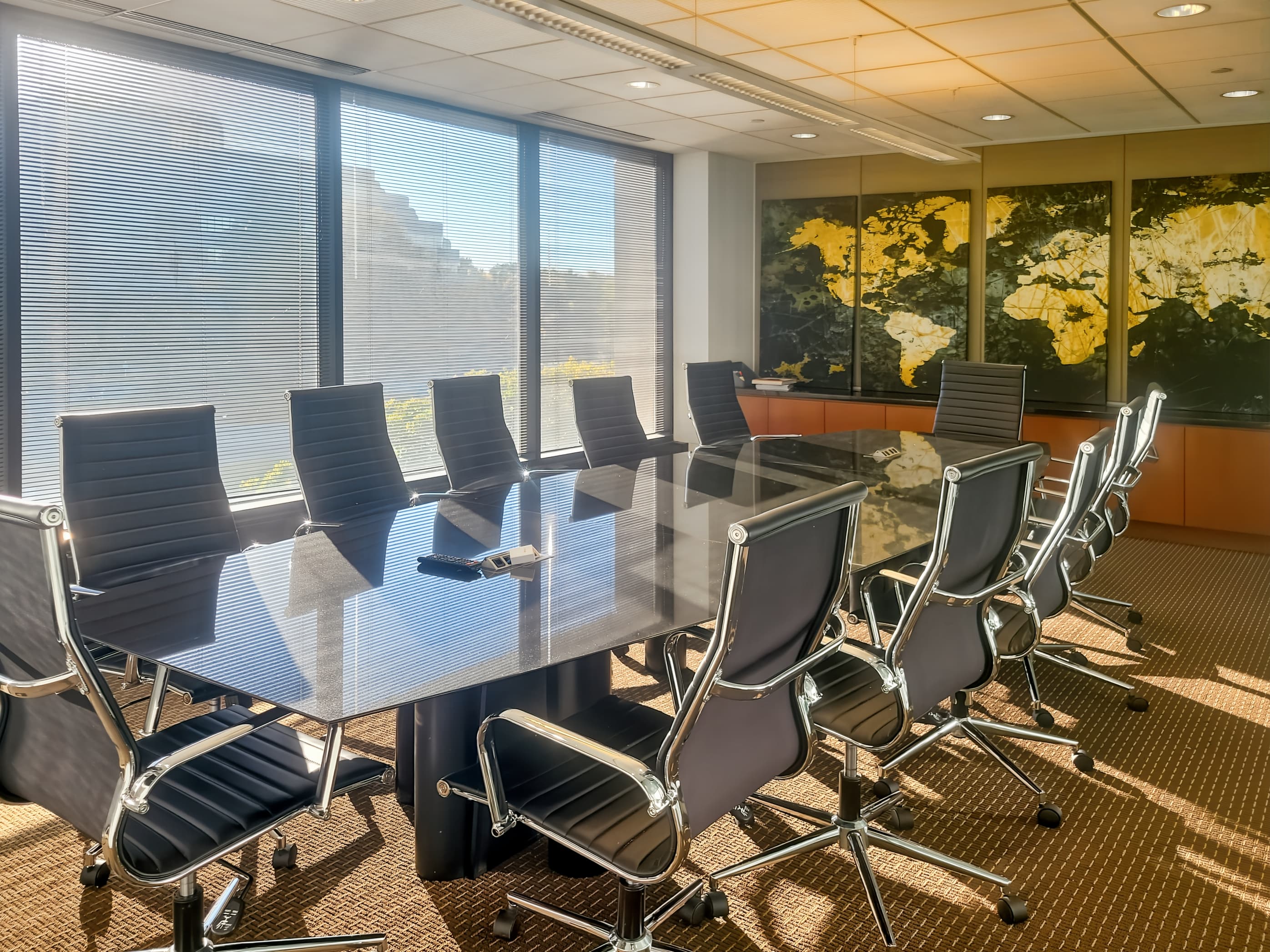 IL, Lisle - 4200 Commerce Ct image 2