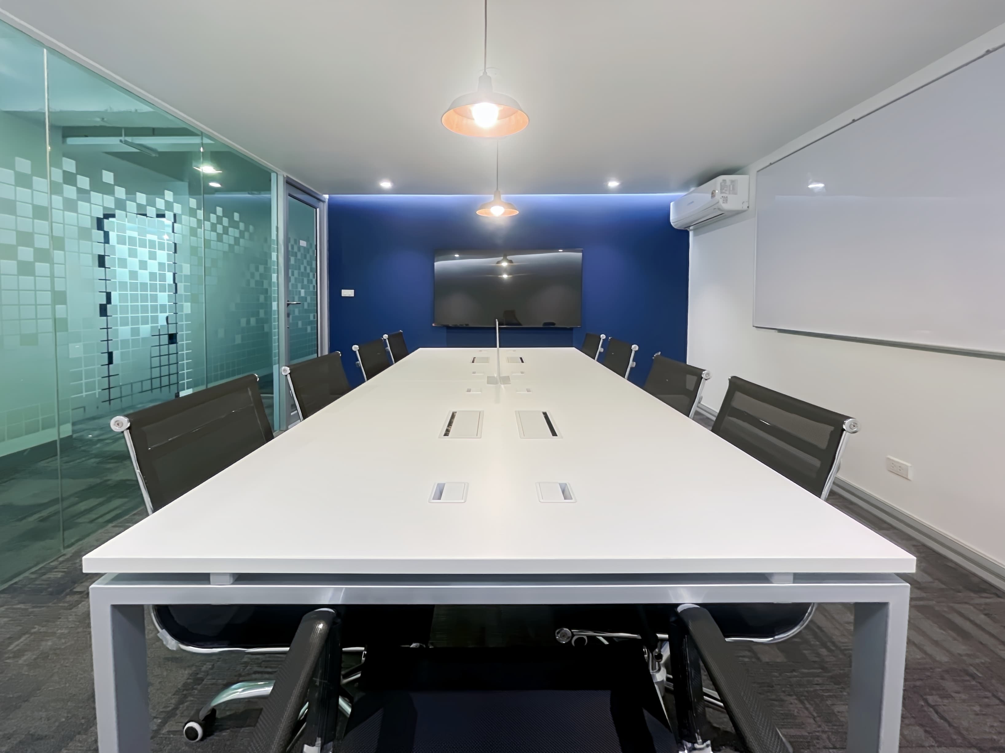 Bangkok, Blue Chips Building image 6 Bangkok, Blue Chips Building image 6