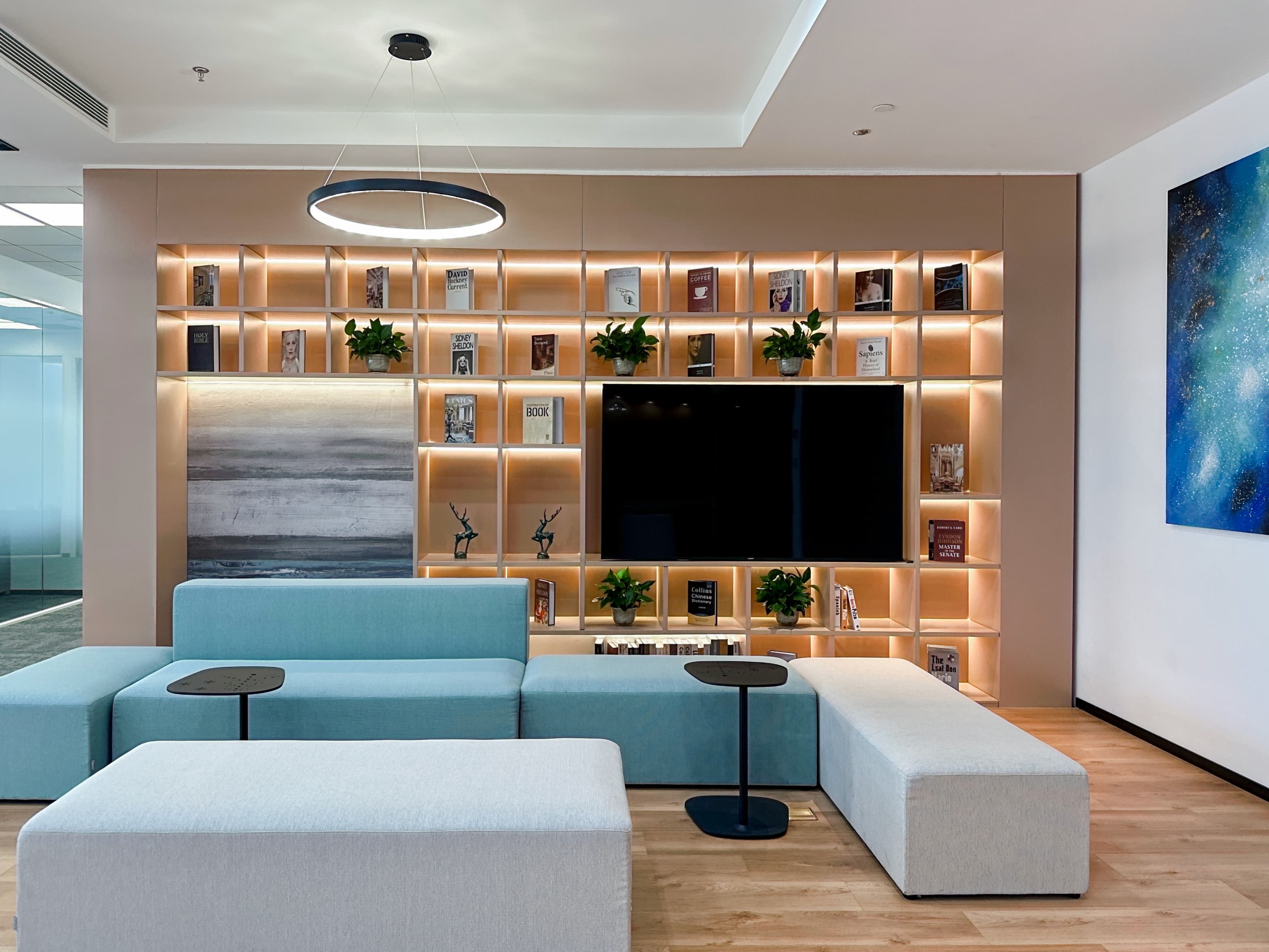 Shanghai, Reeb Building image 8