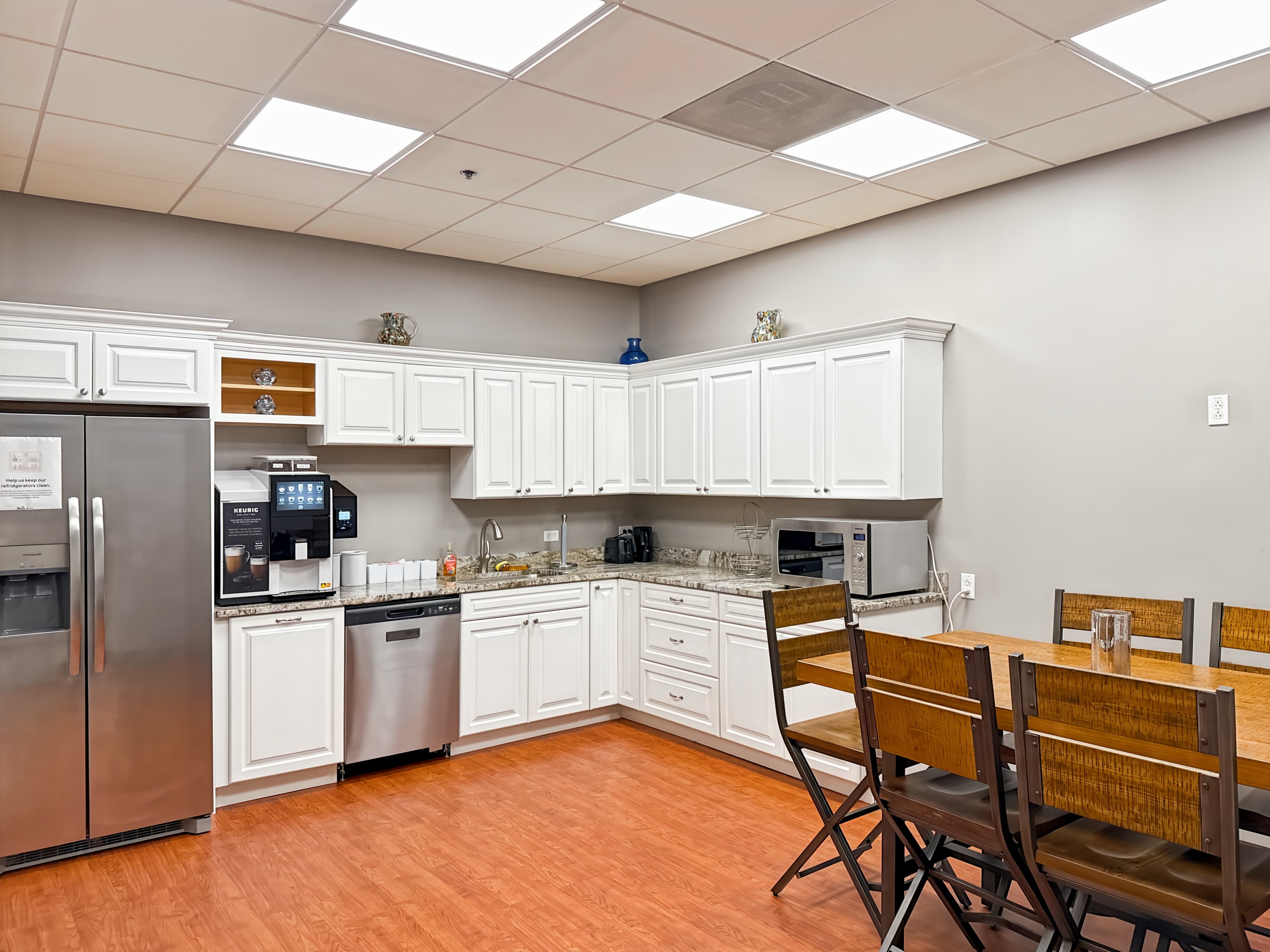 CT, Hamden- Whitney Ave image 8