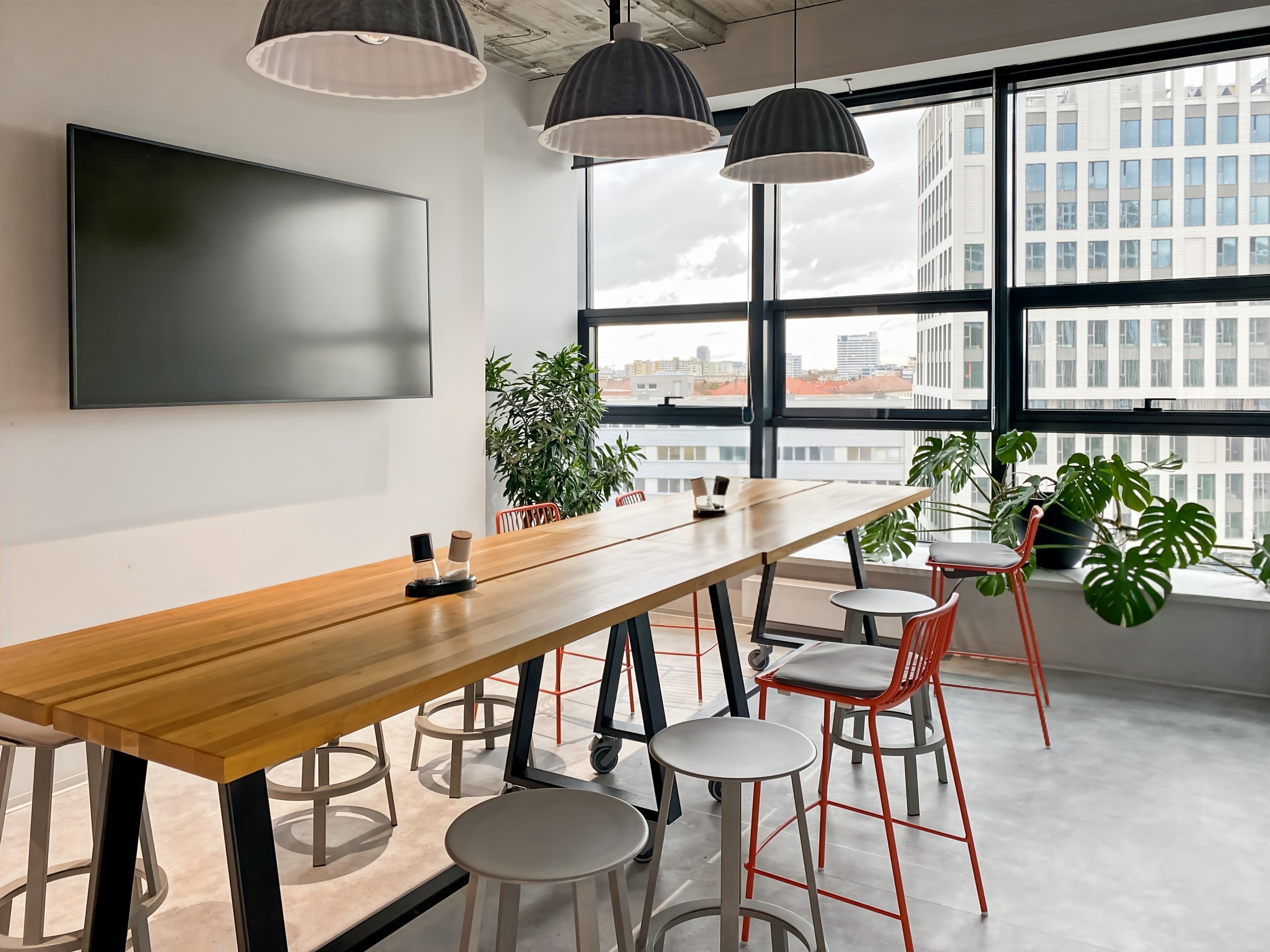 Bratislava, Nivy Tower image 3