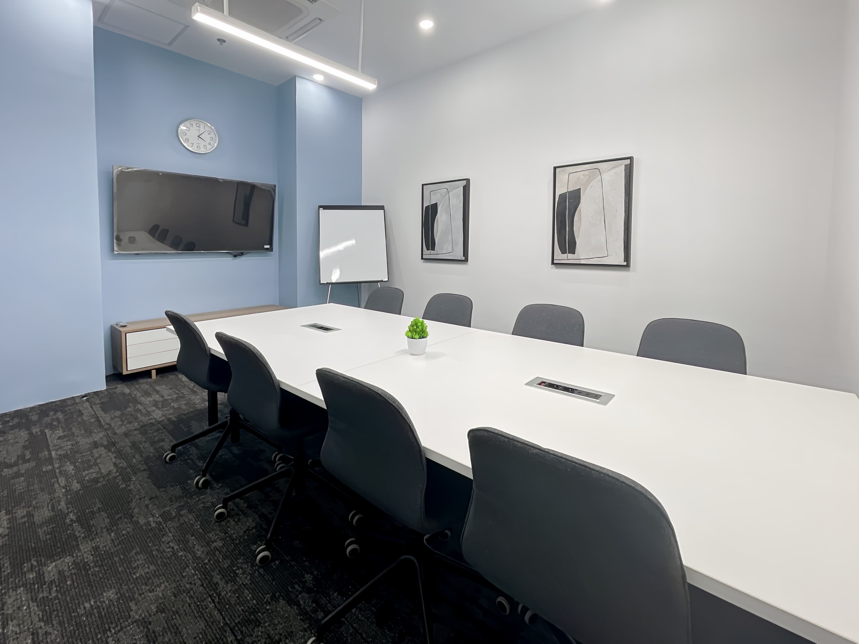 Makassar, Delft Apartment image 6