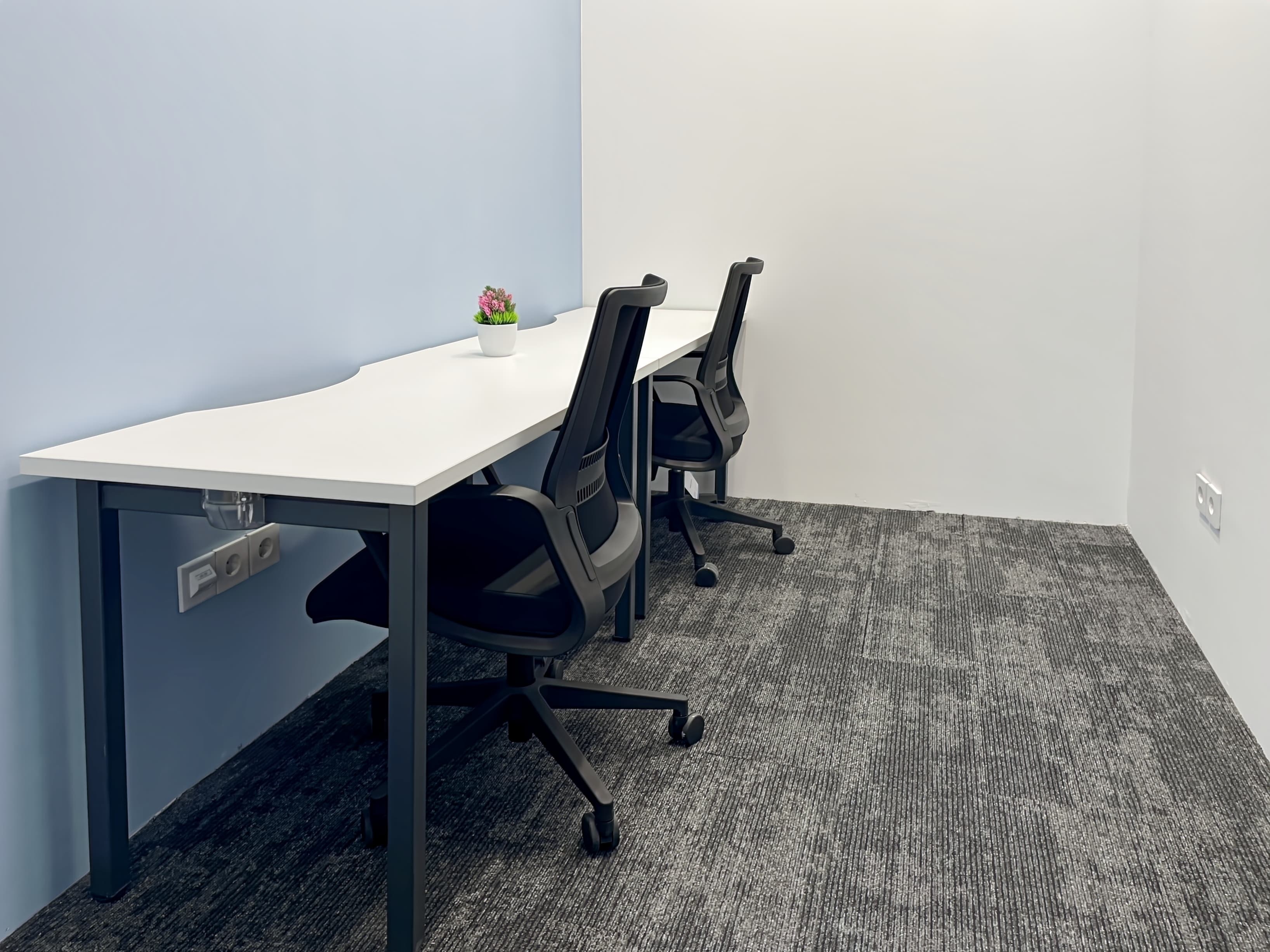 Makassar, Delft Apartment image 5