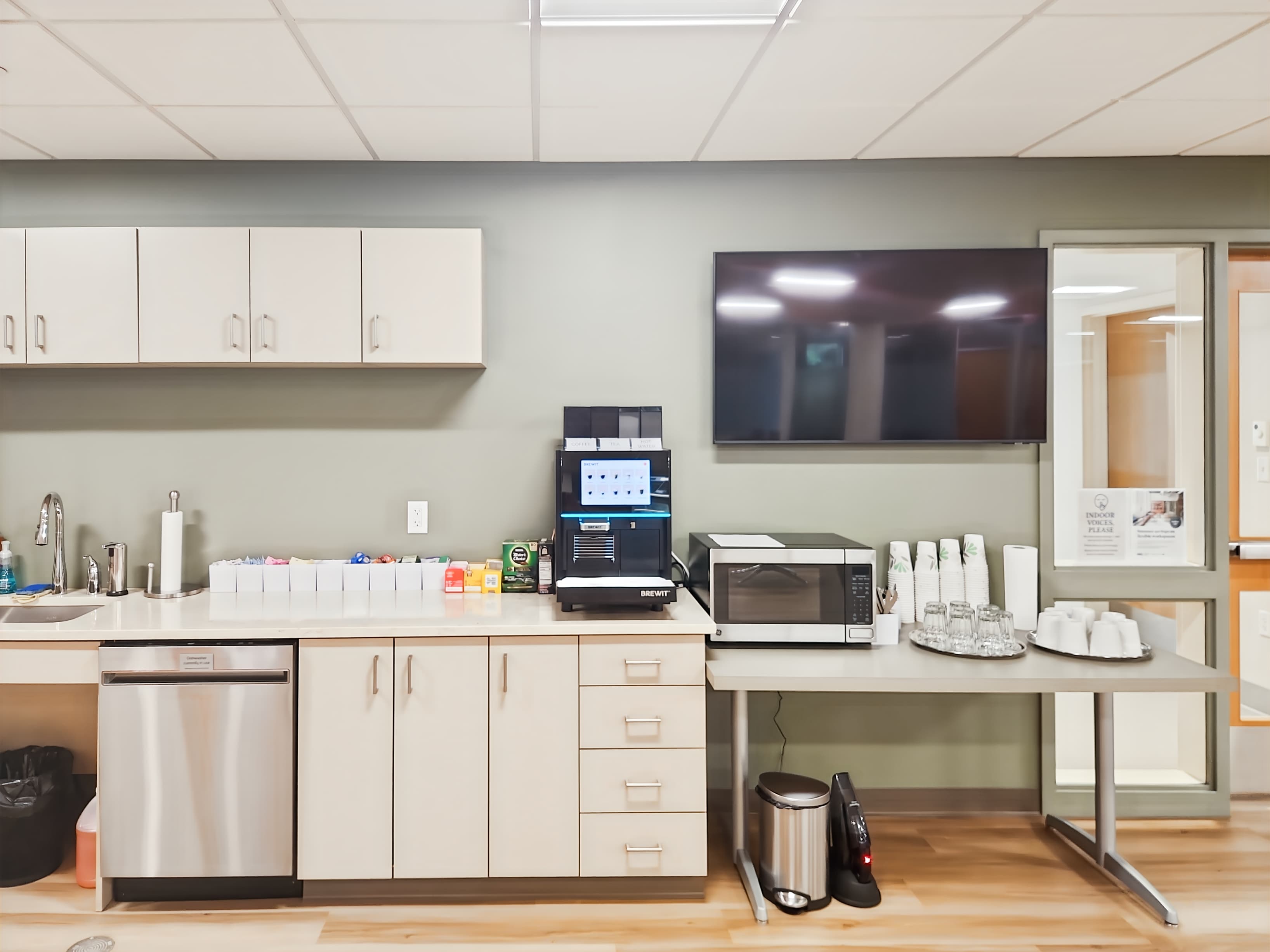 MA, Ipswich - 118 County Road image 1