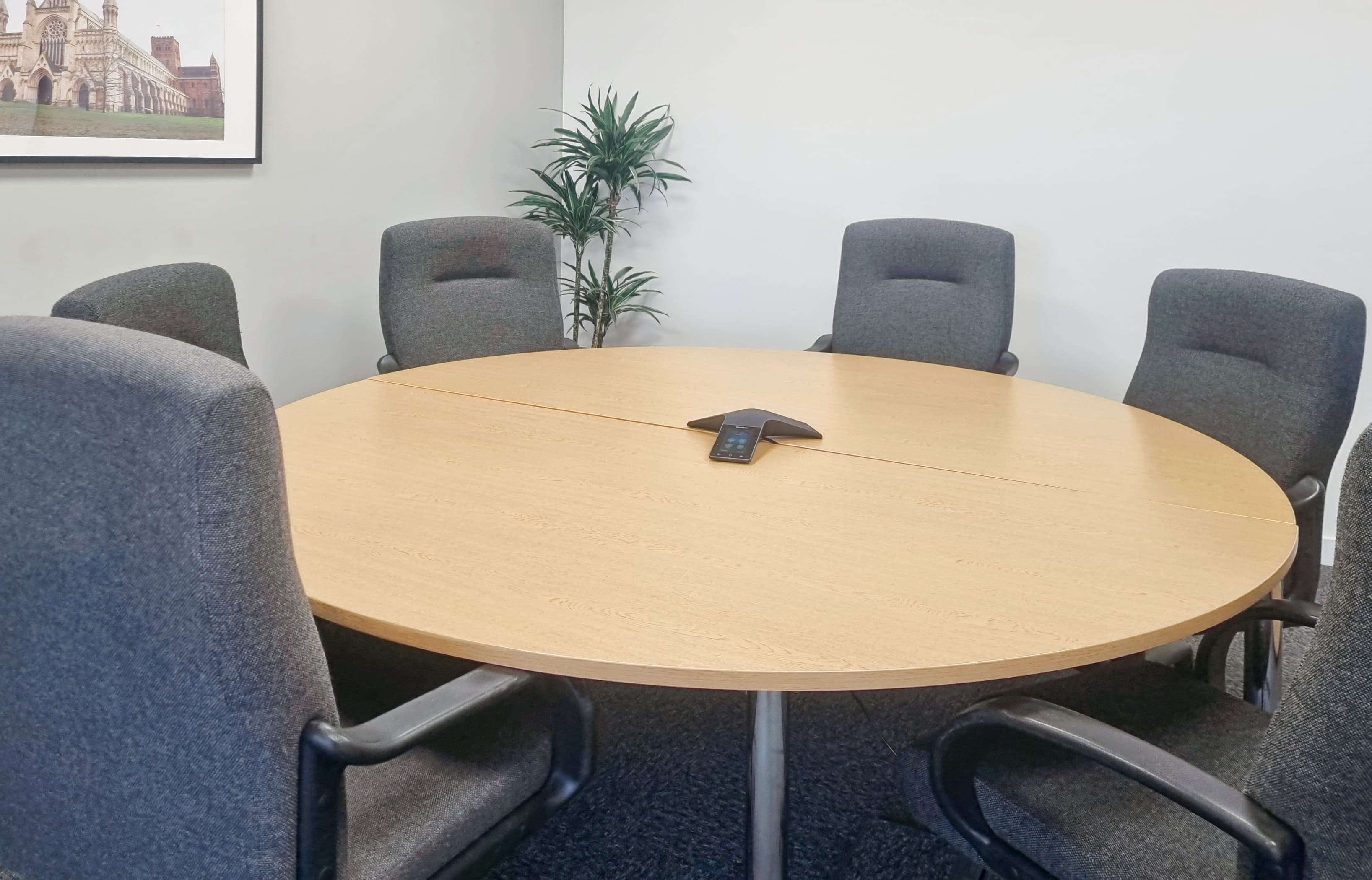 Harpenden, Waterside image 8