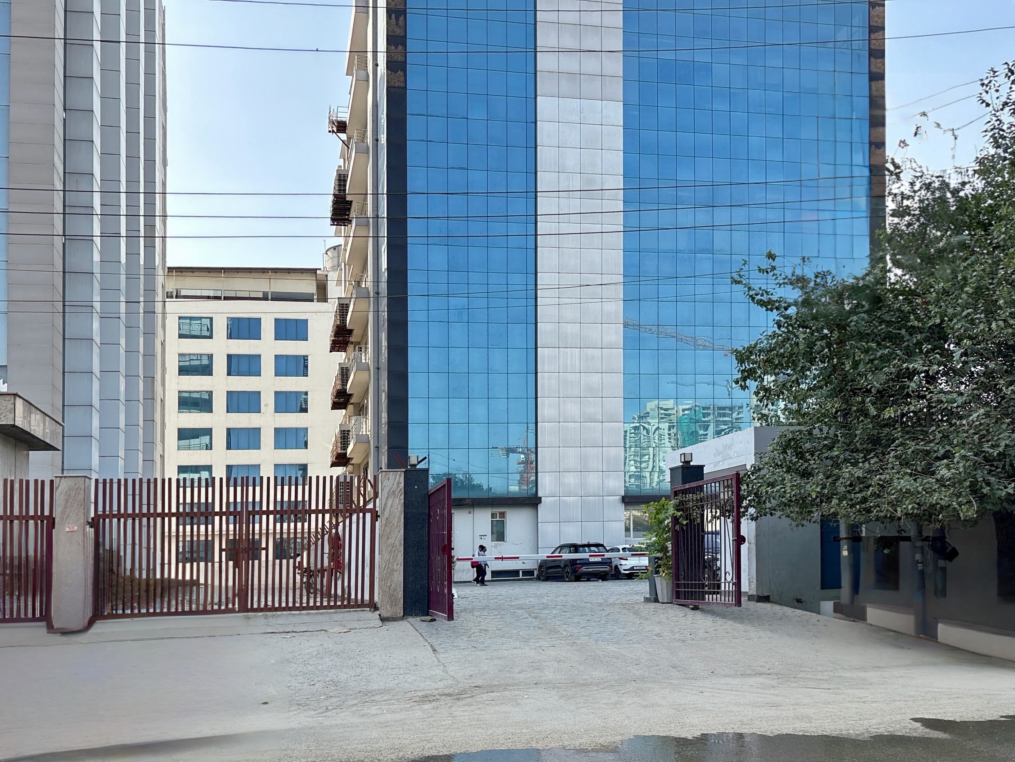 Noida, Regus Tower image 2