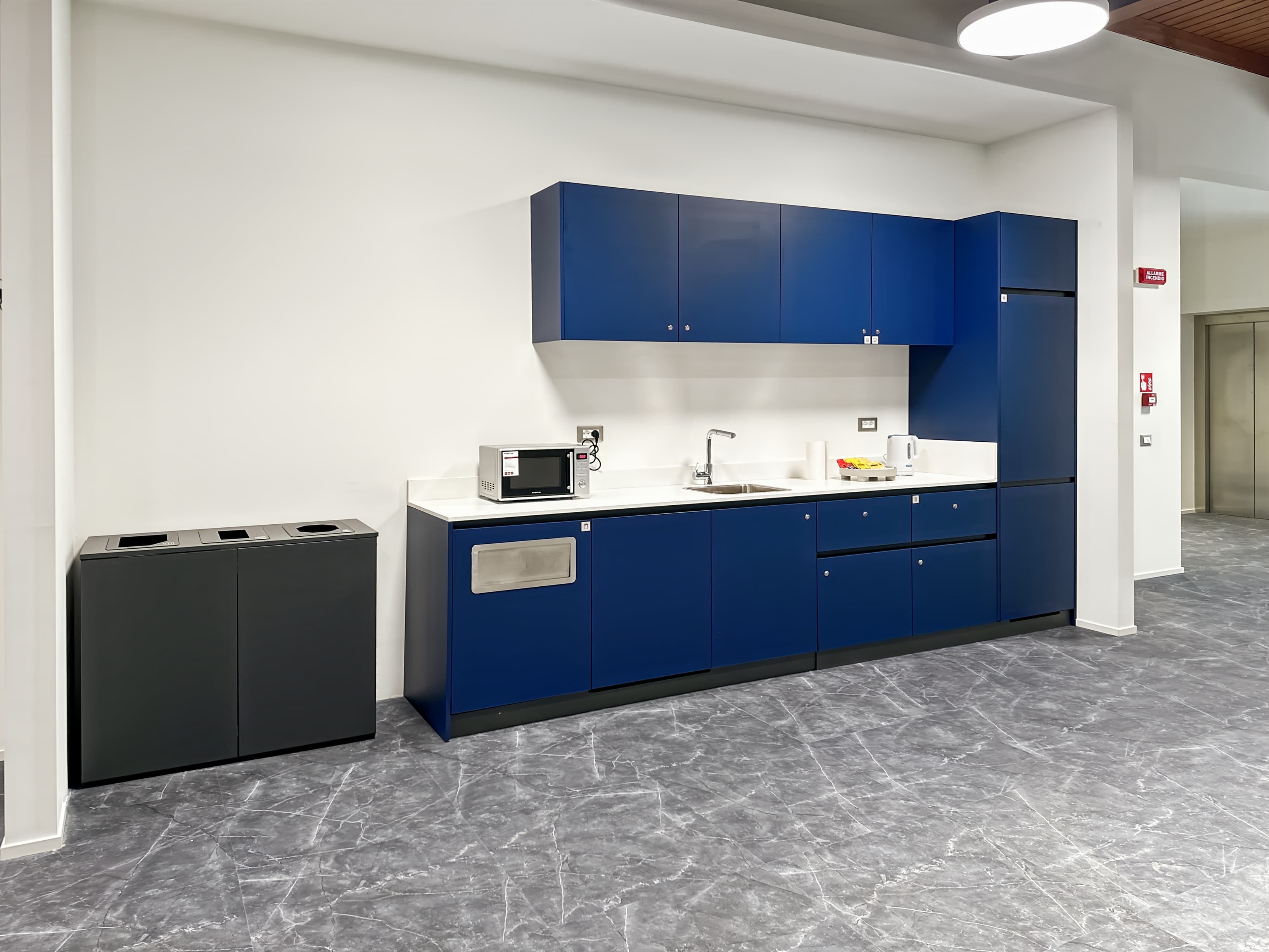 Milan, Adriano image 9