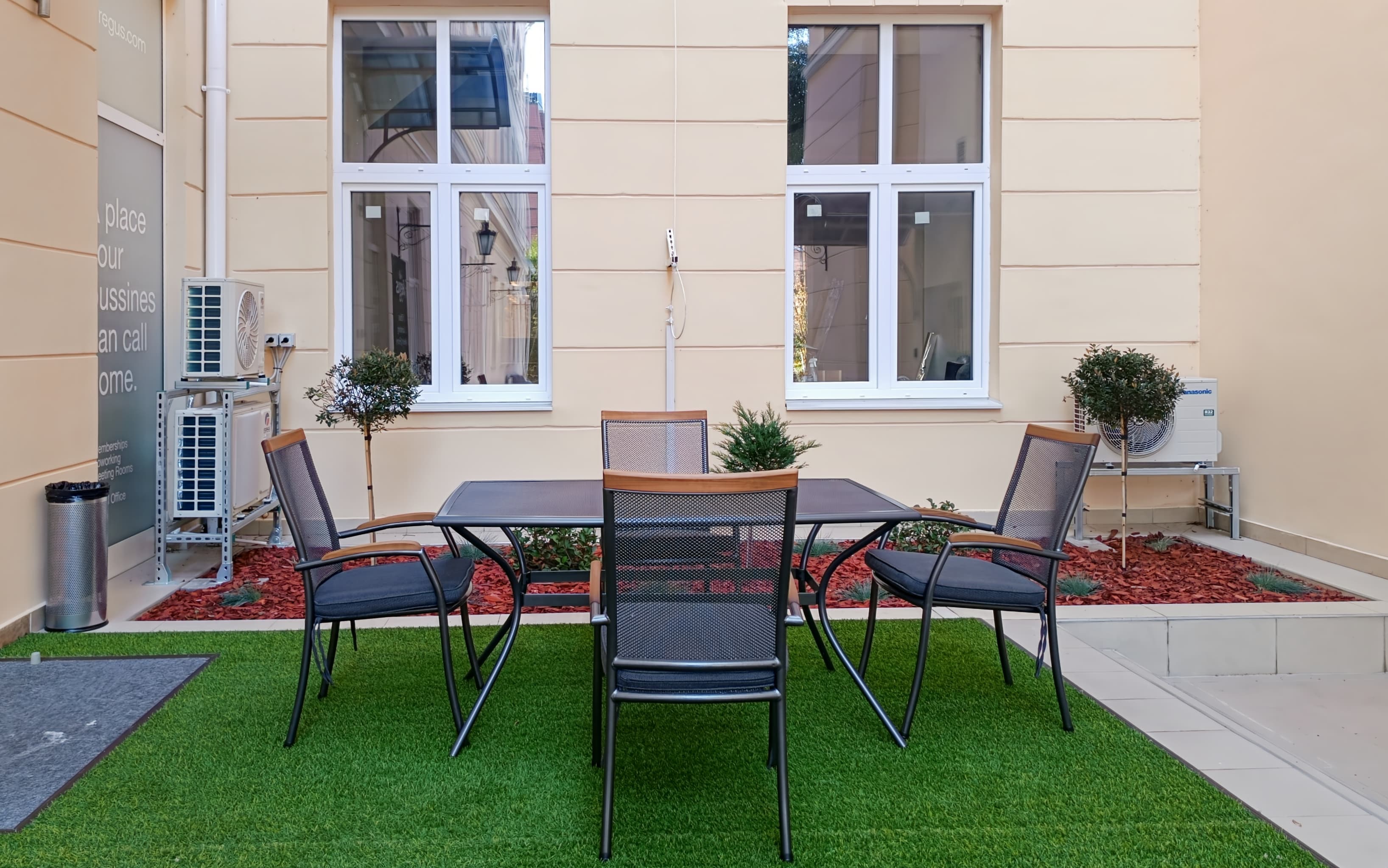 Debrecen, Lion Office image 1