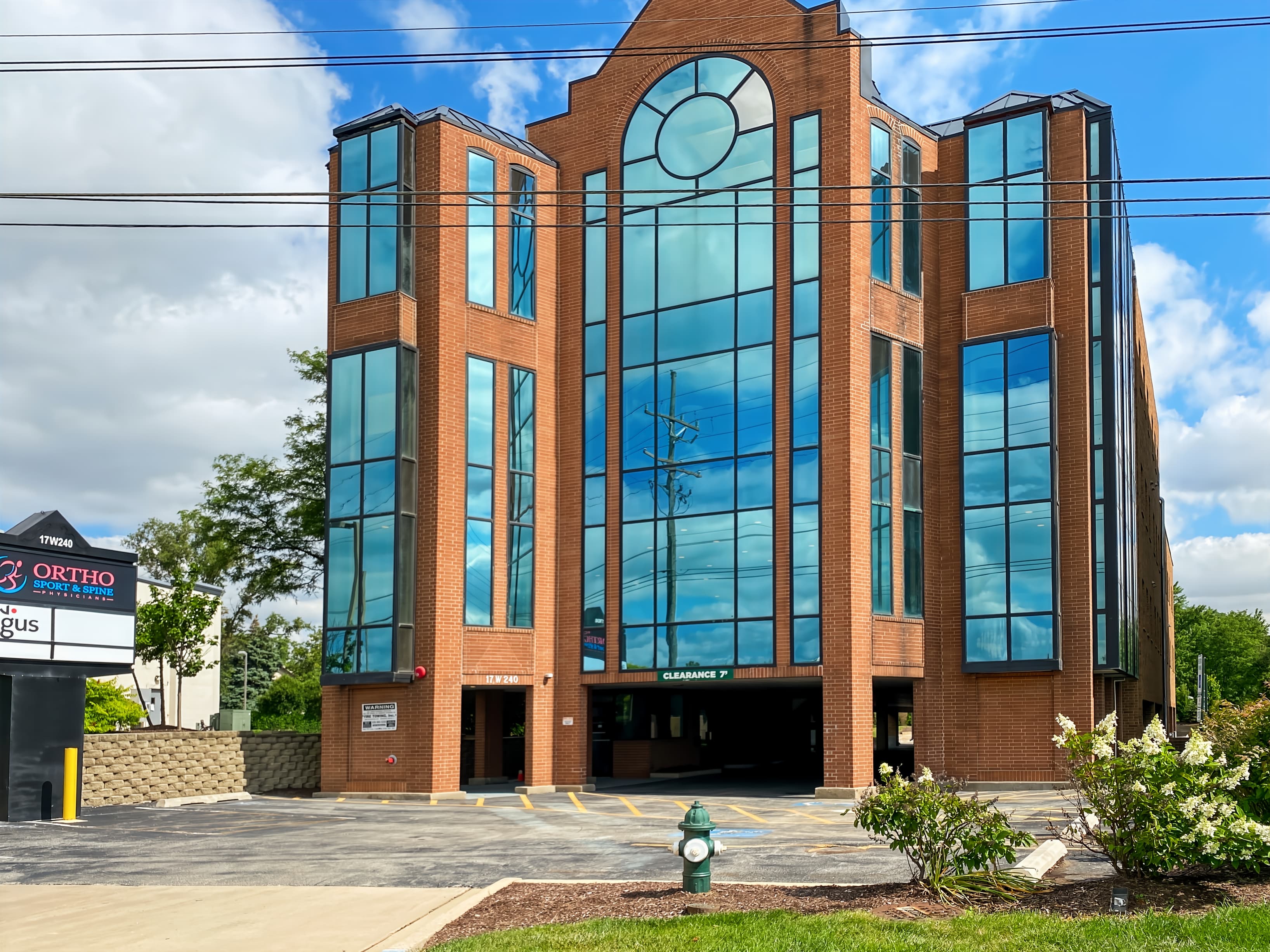 IL, Oakbrook Terrace - 22nd St image 5