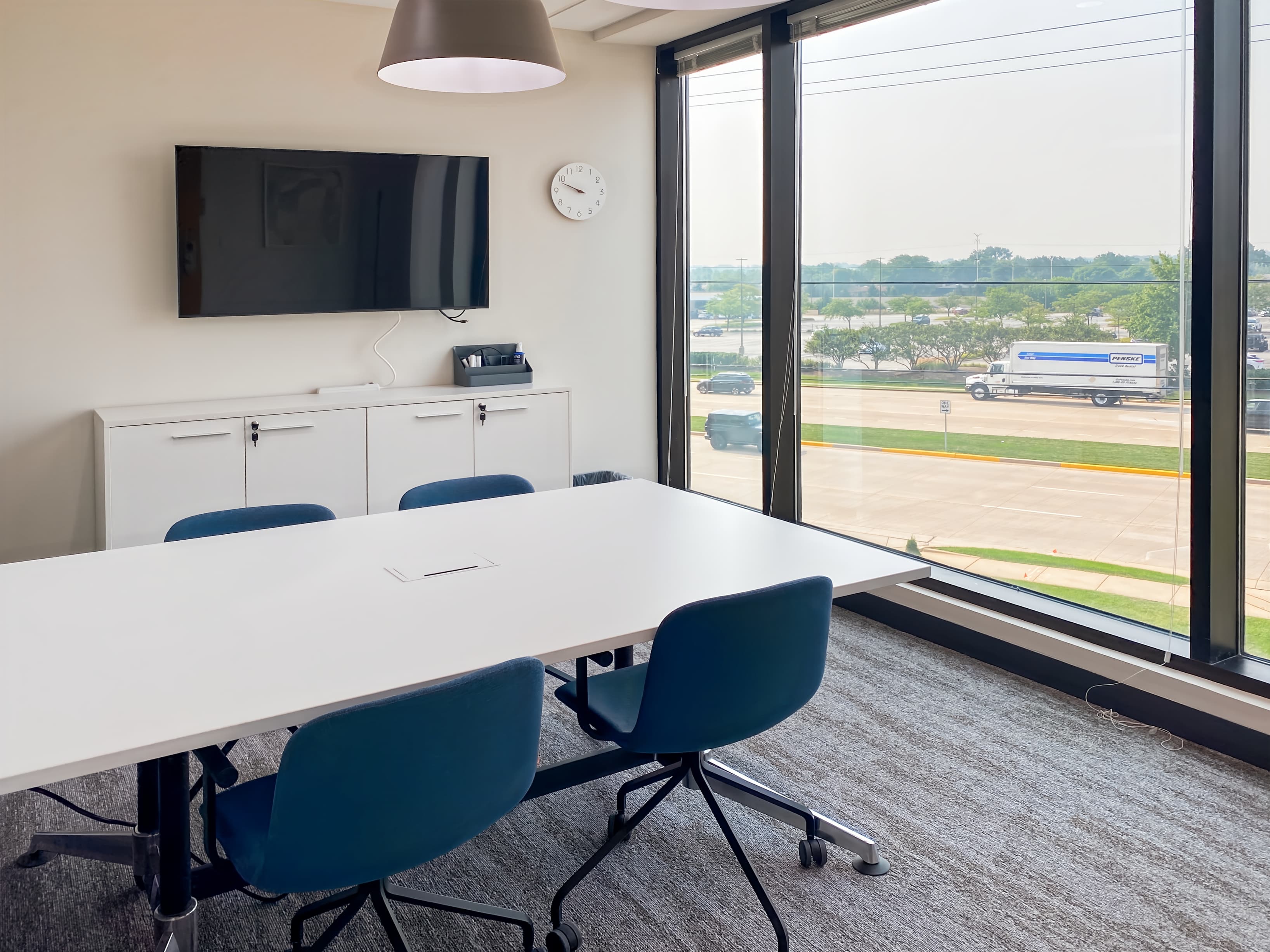 IL, Oakbrook Terrace - 22nd St image 10