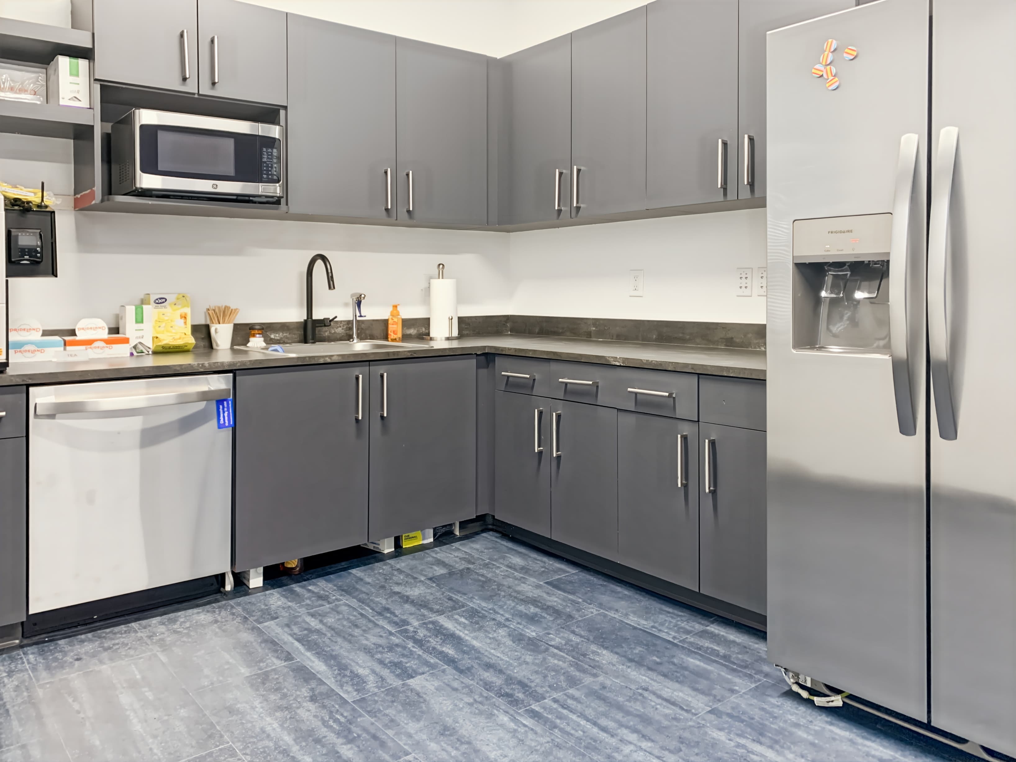 CA, Gold River - Coloma Rd image 8 CA, Gold River - Coloma Rd image 8