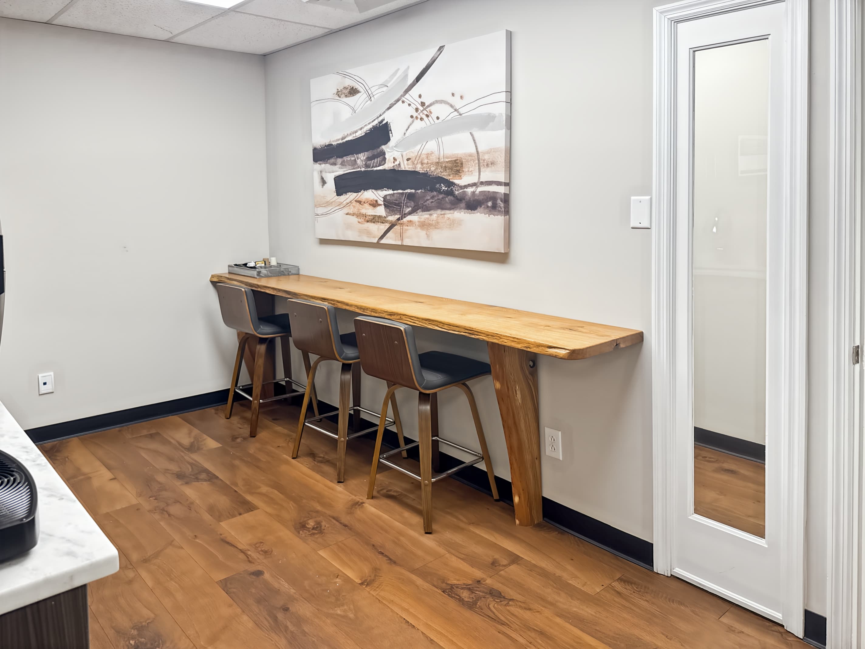 MO, Ellisville - Manchester Rd image 3