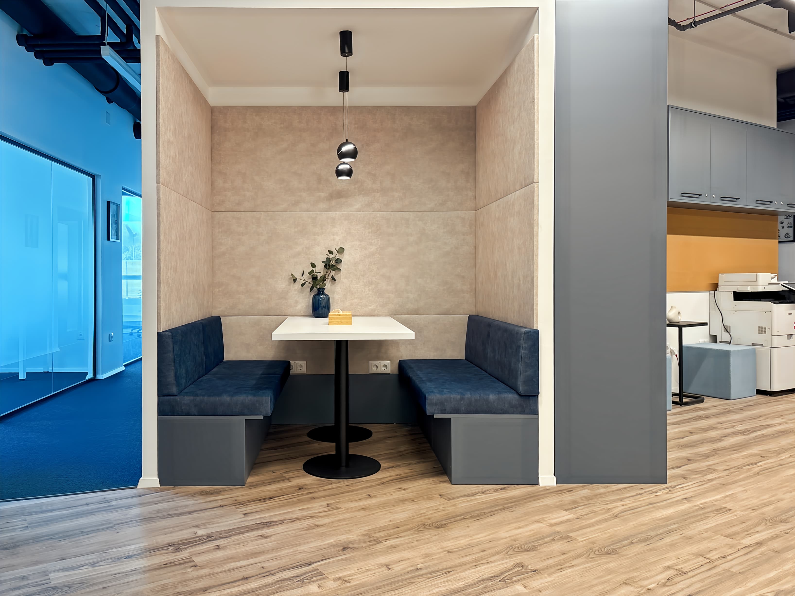 Debrecen, Debrecen International Airport image 1