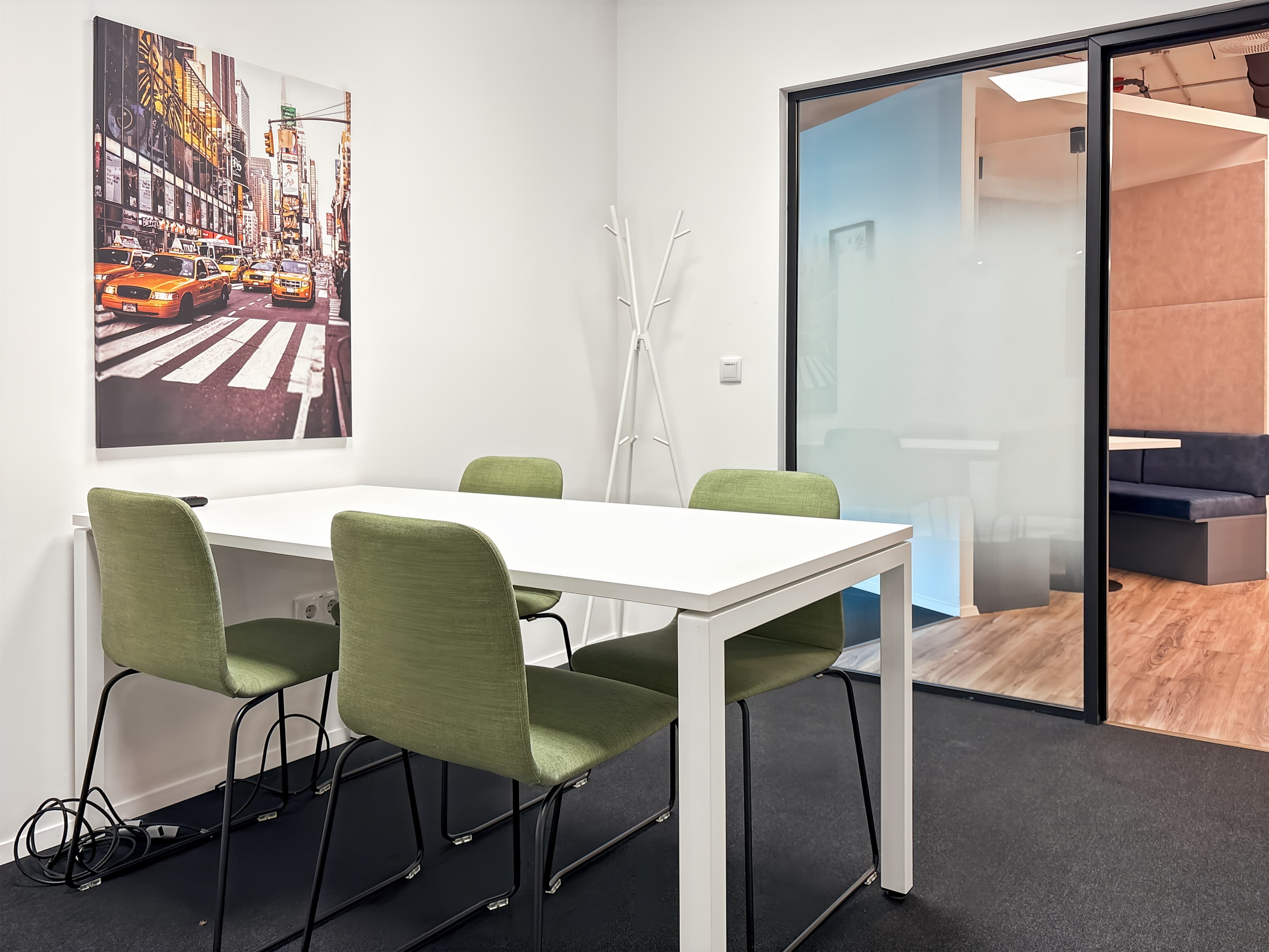 Debrecen, Debrecen International Airport image 7