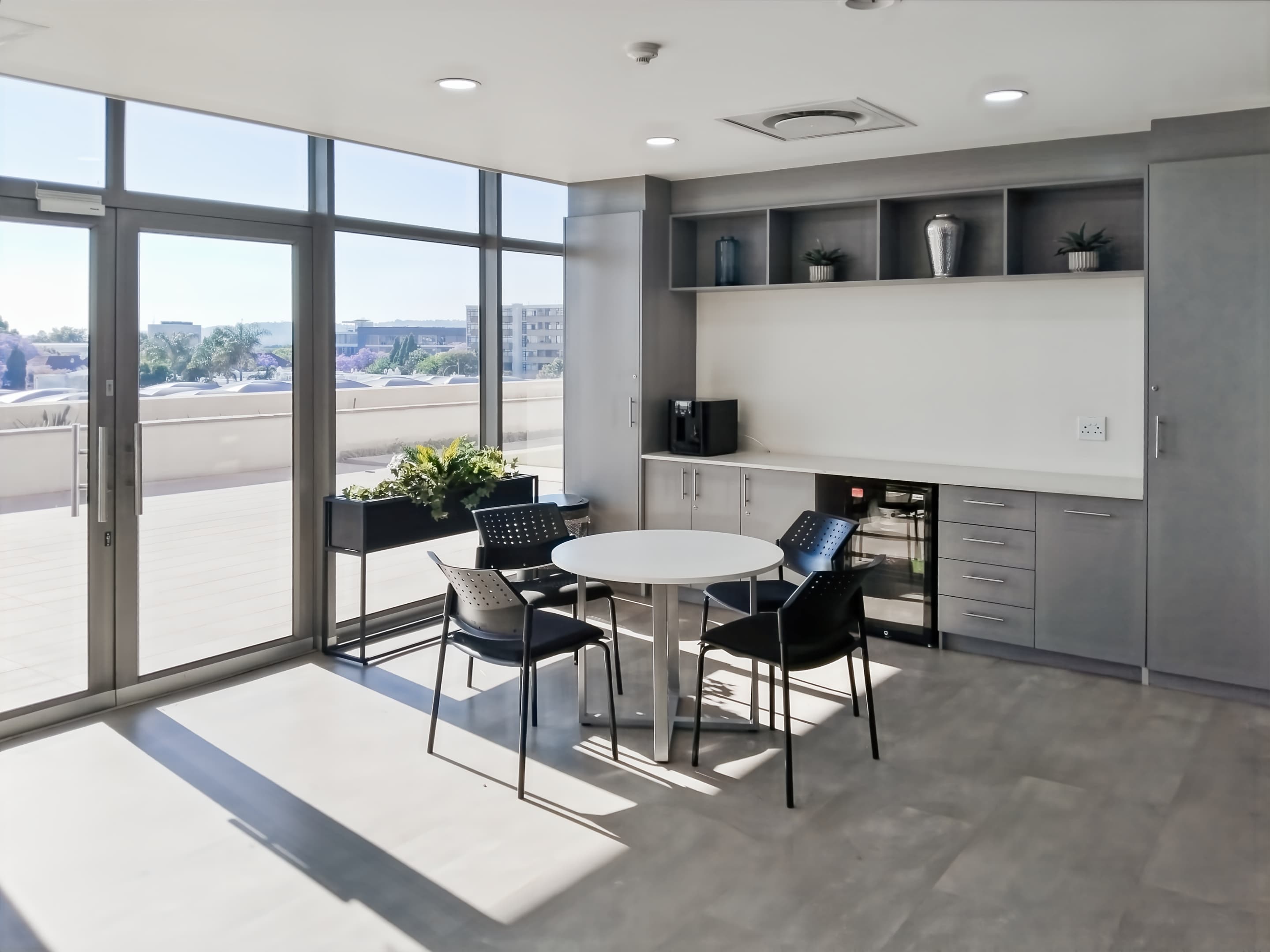 Johannesburg, Craddock Square Rosebank image 7 Johannesburg, Craddock Square Rosebank image 7