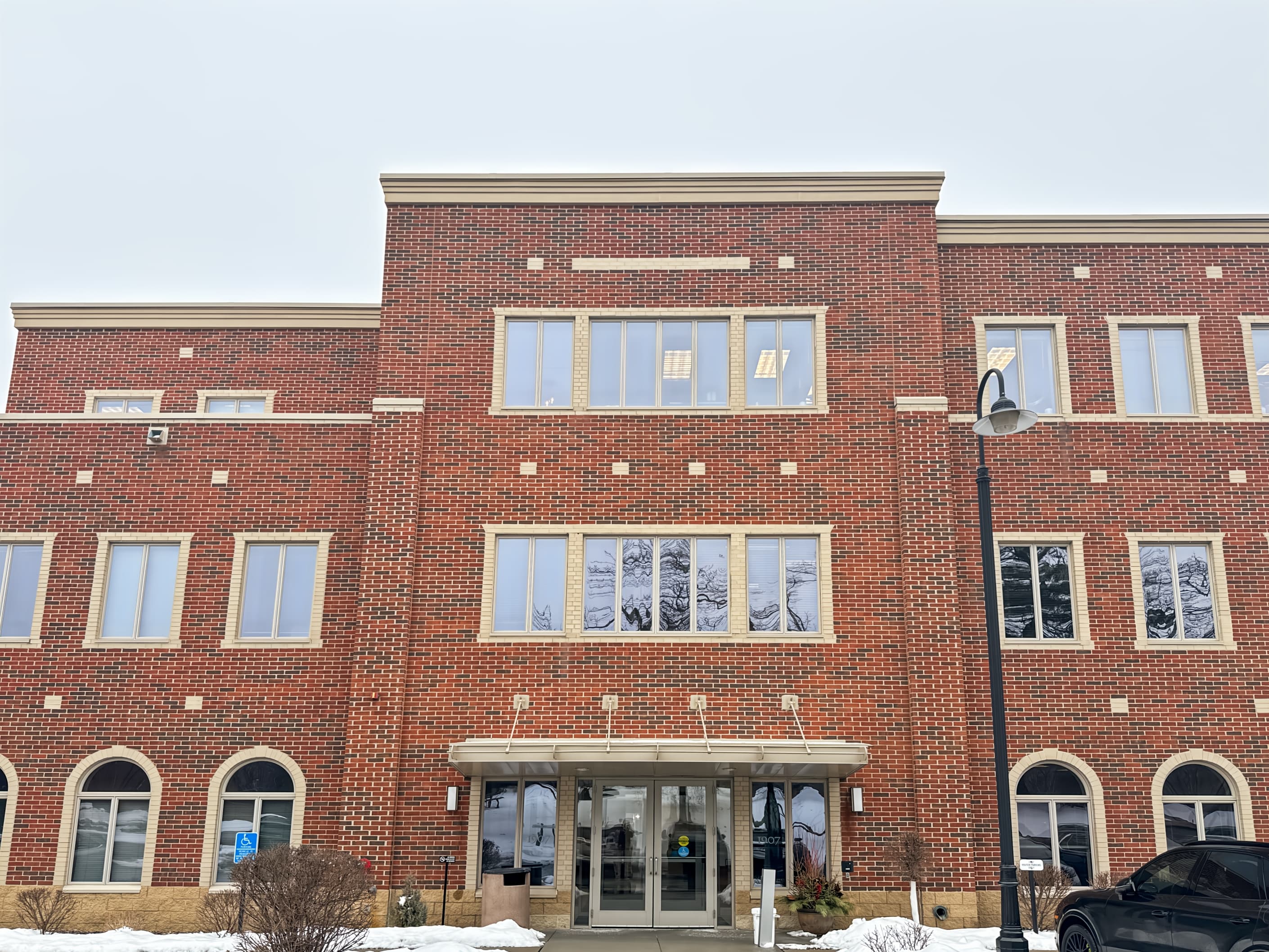 MN, Wayzata - Wayzata Blvd image 7 MN, Wayzata - Wayzata Blvd image 7