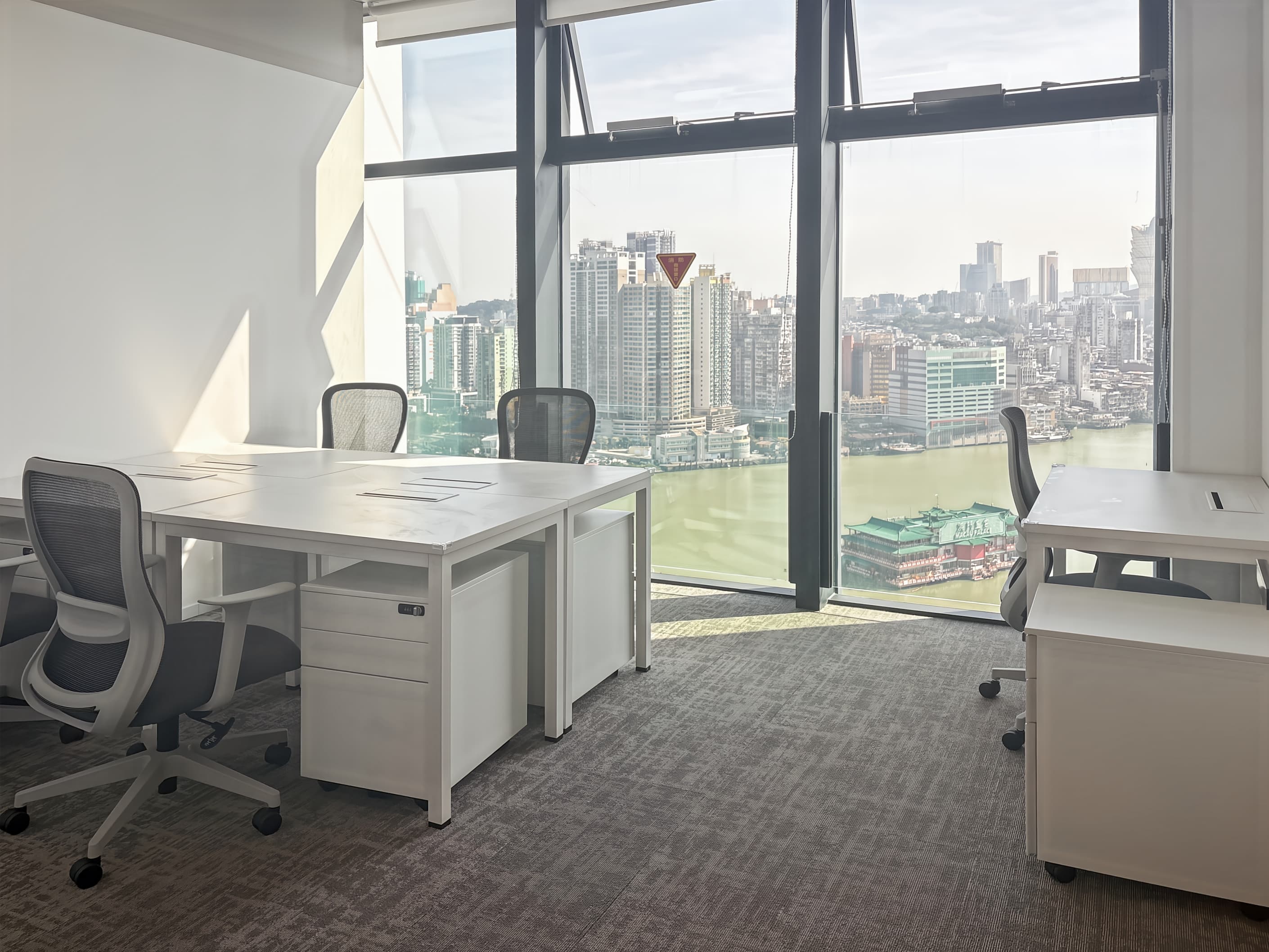 Zhuhai, Skyline Center image 4