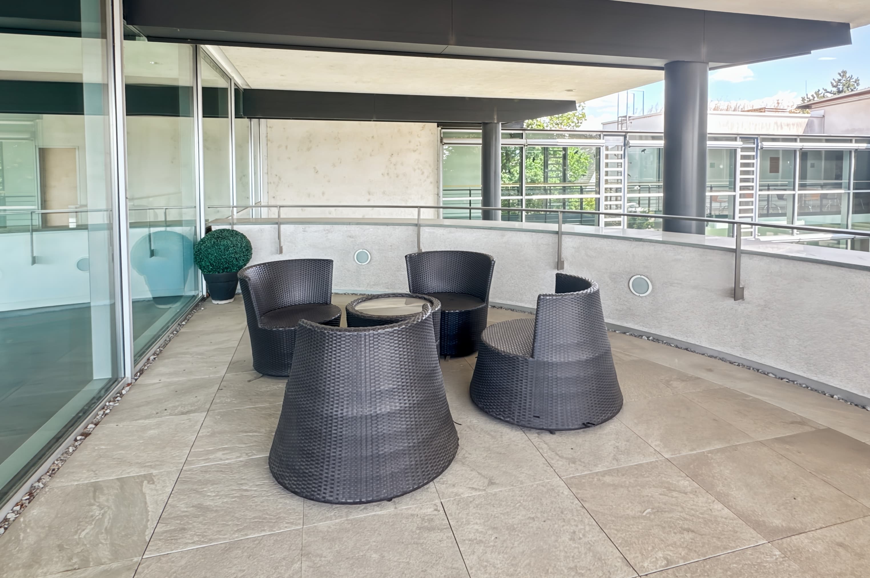 SCHWETZINGEN, Carl-Benz-Straße image 12