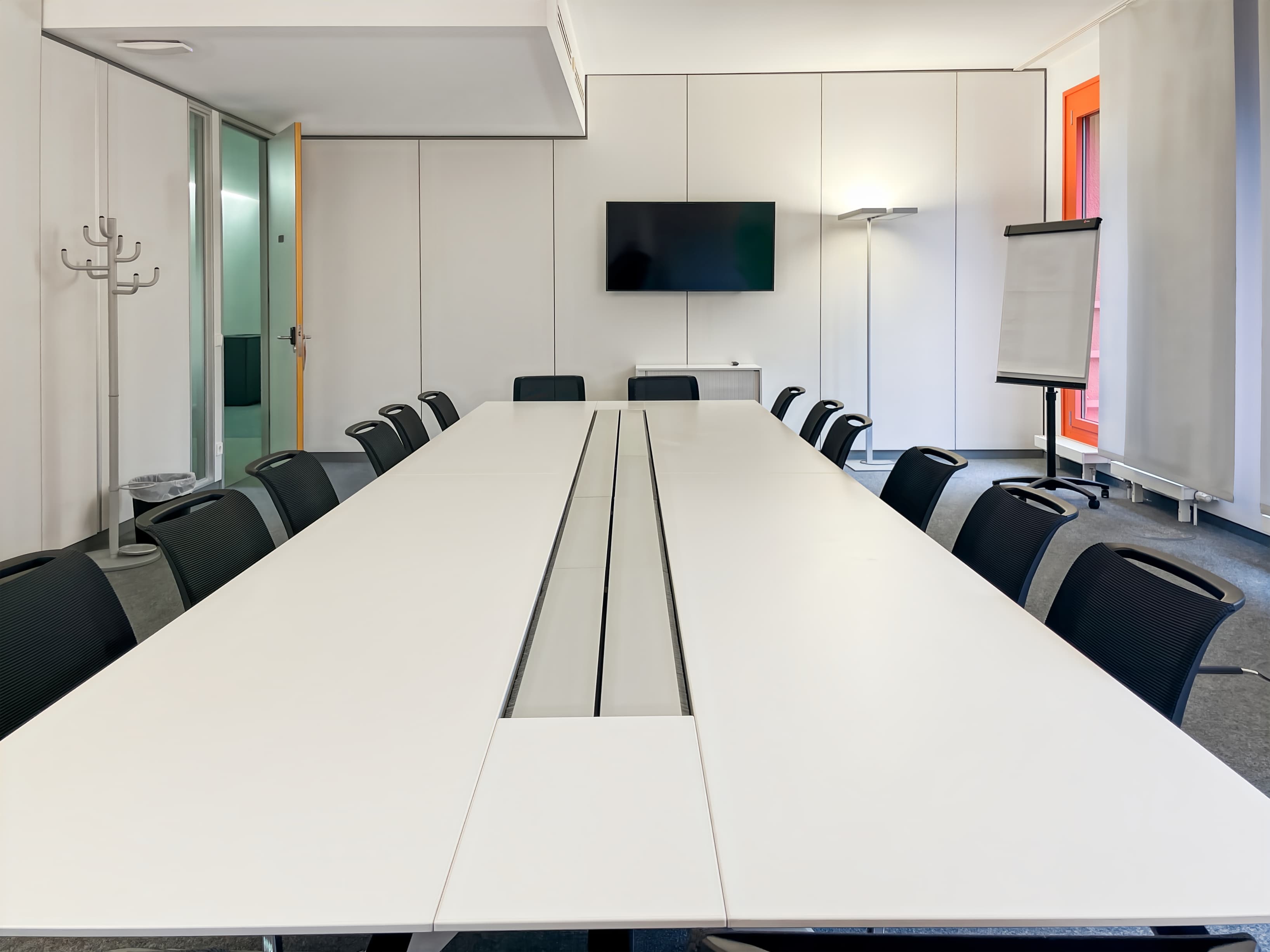 UNTERFÖHRING, Unterföhring Park Village image 3