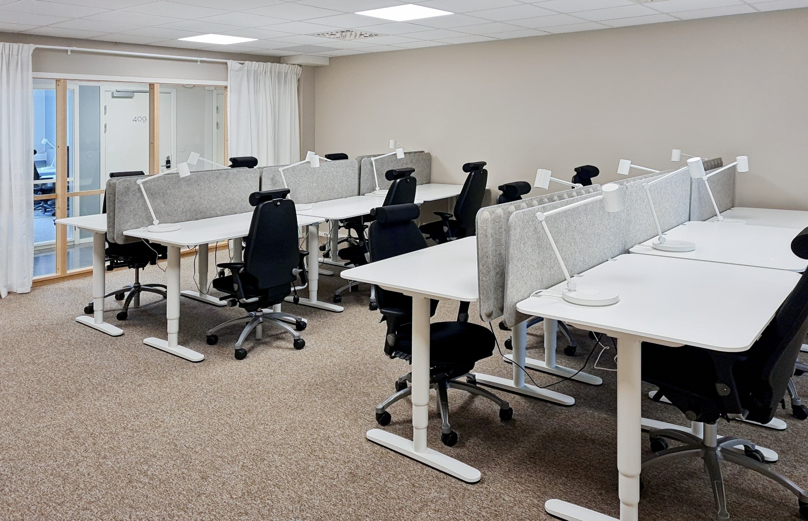 Stockholm, Hagsätra Torg image 7