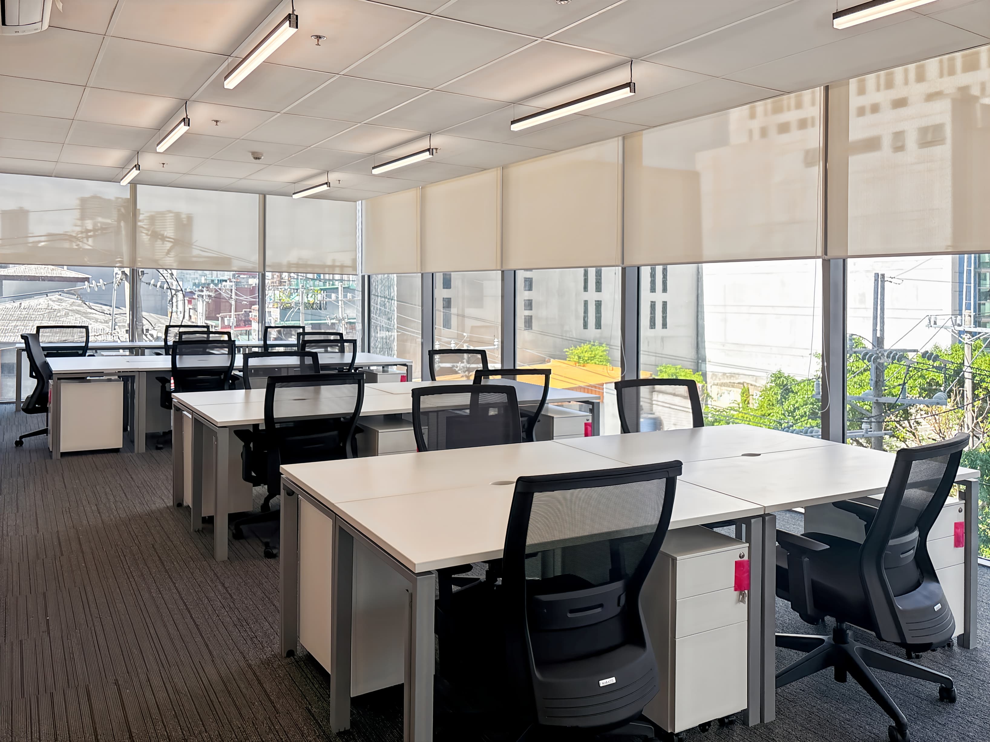 Makati, Victoria de Makati image 1 Makati, Victoria de Makati image 1