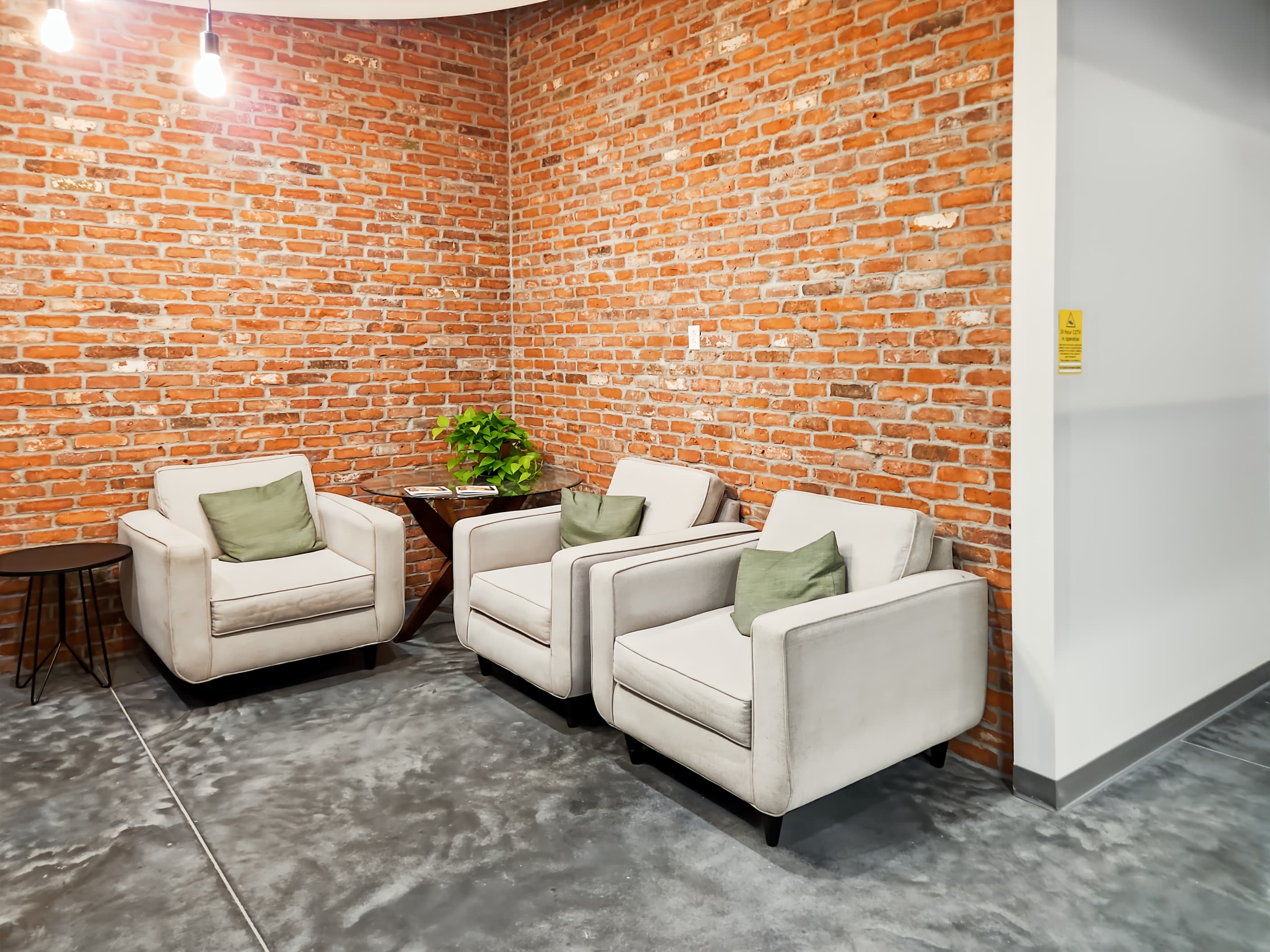 MO, Creve Coeur – Edge at West image 1