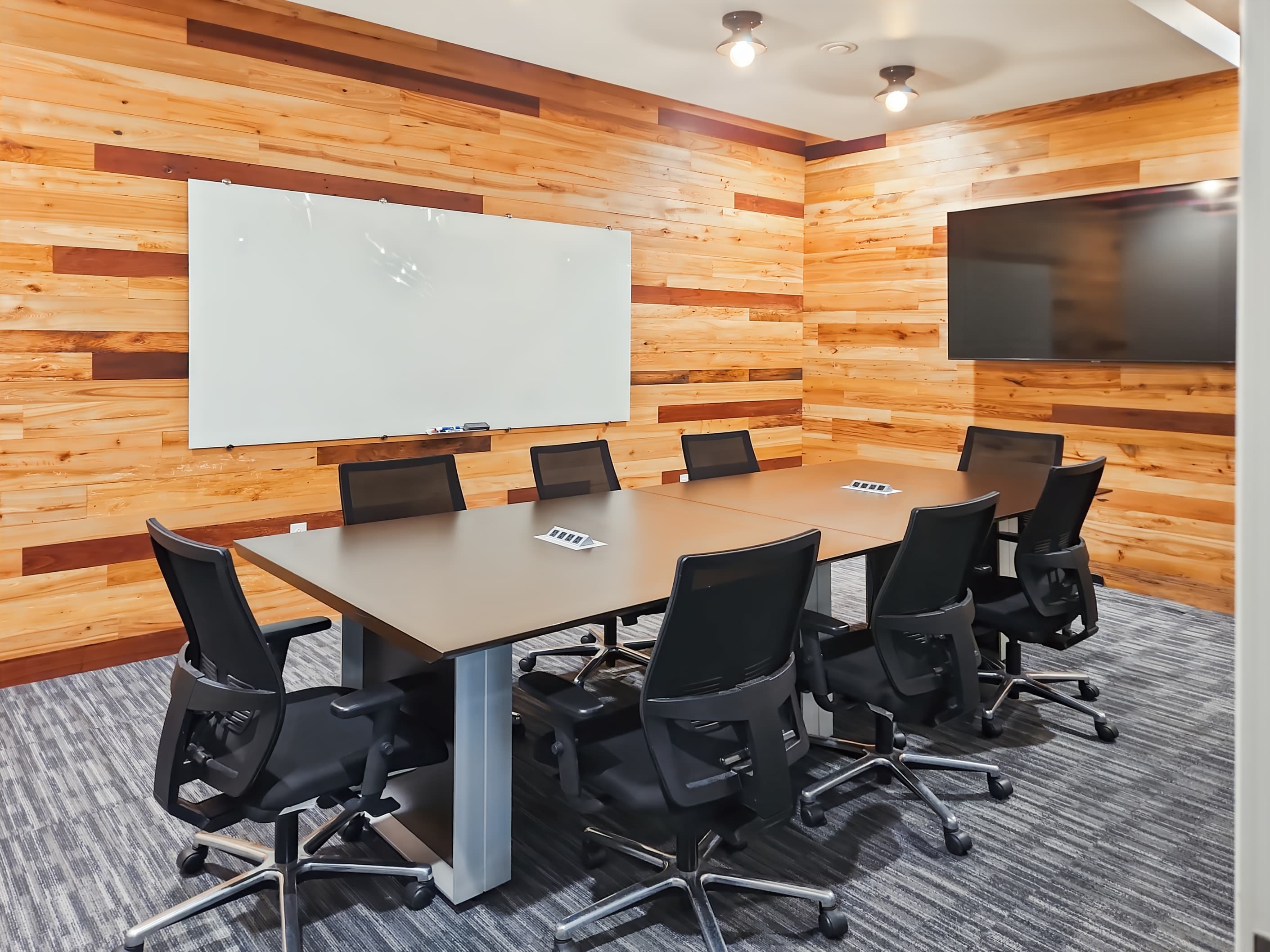 MO, Creve Coeur – Edge at West image 12