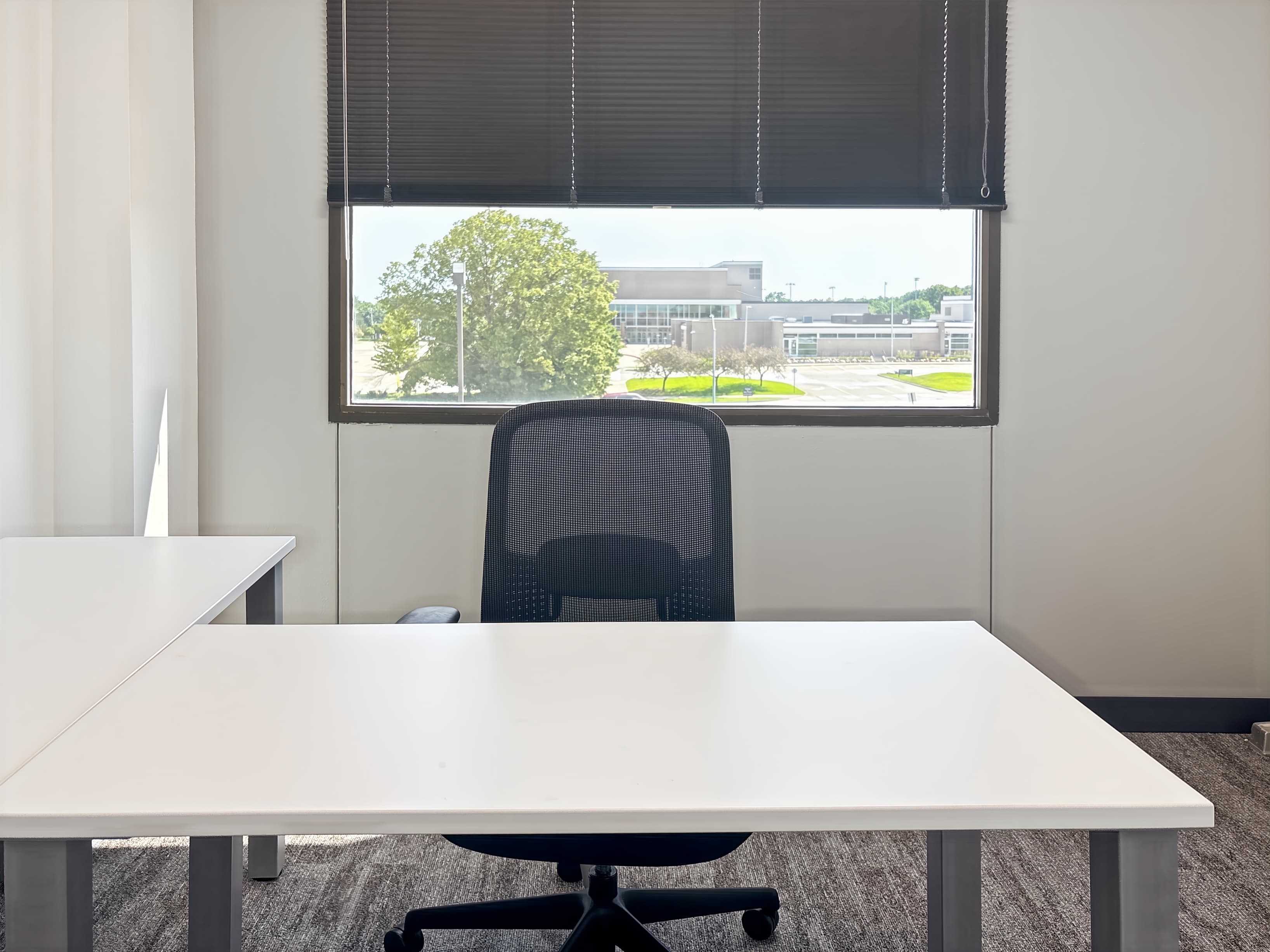 IA, West Des Moines - Valley West Drive image 6