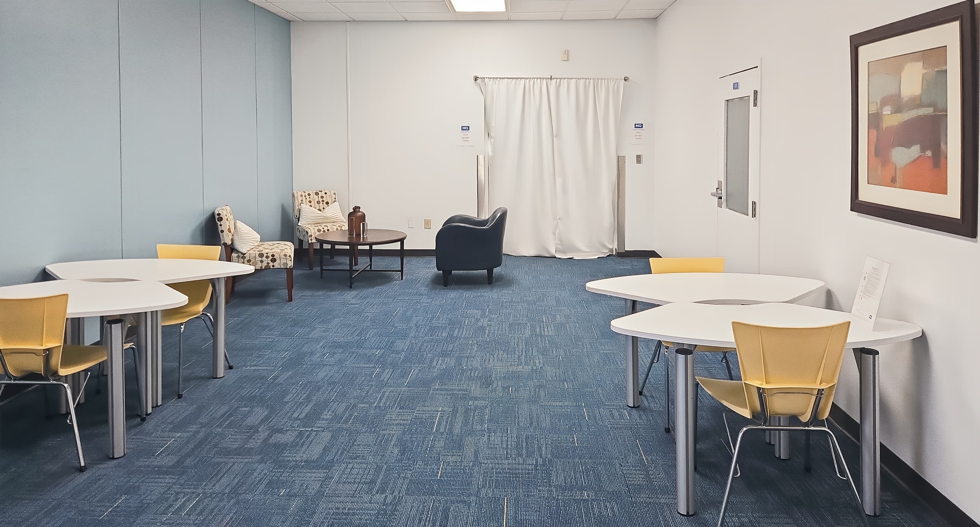 NC, Greensboro - W Friendly Ave image 8