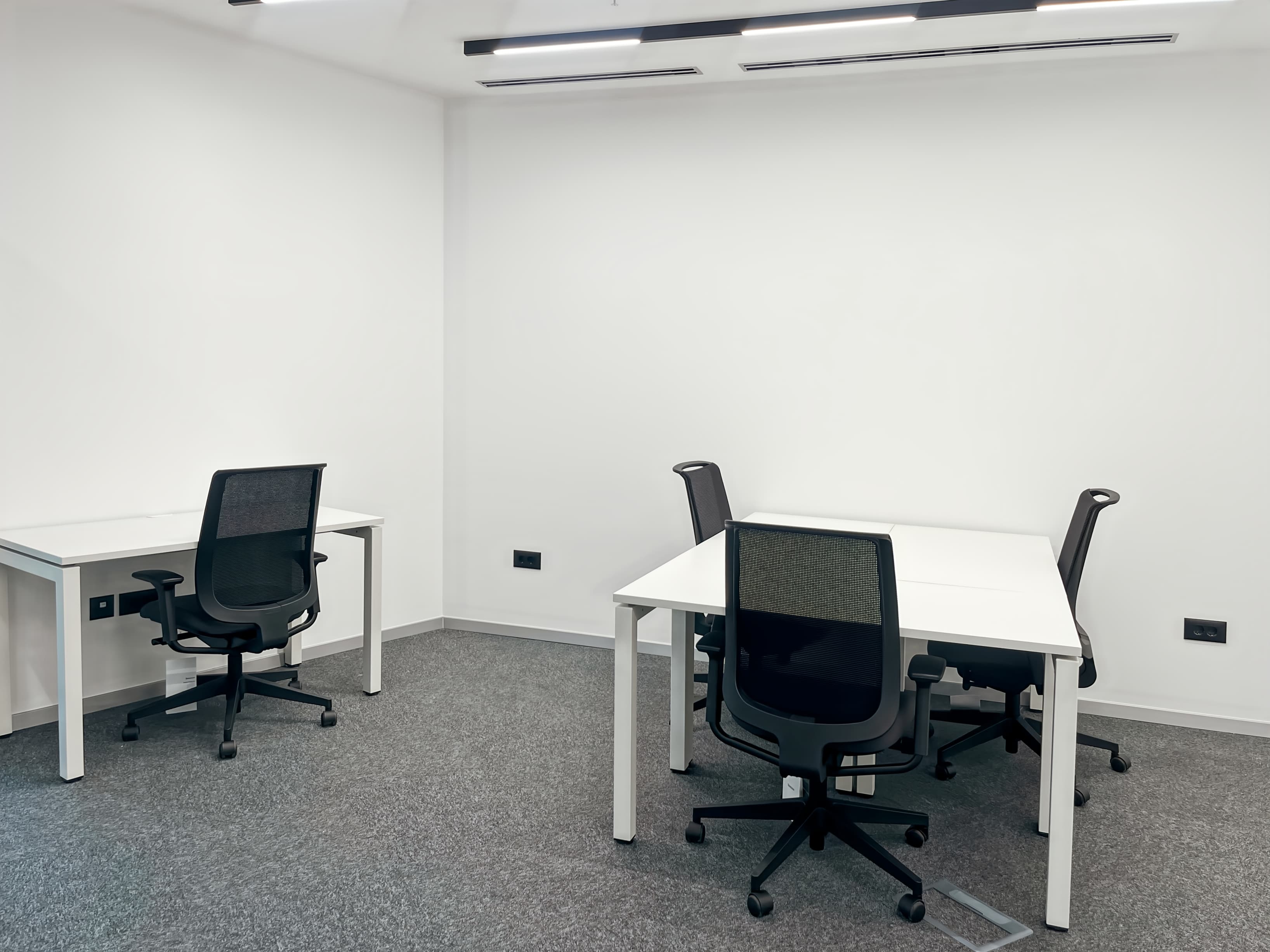 Podgorica, Business Tower Montenegro image 2