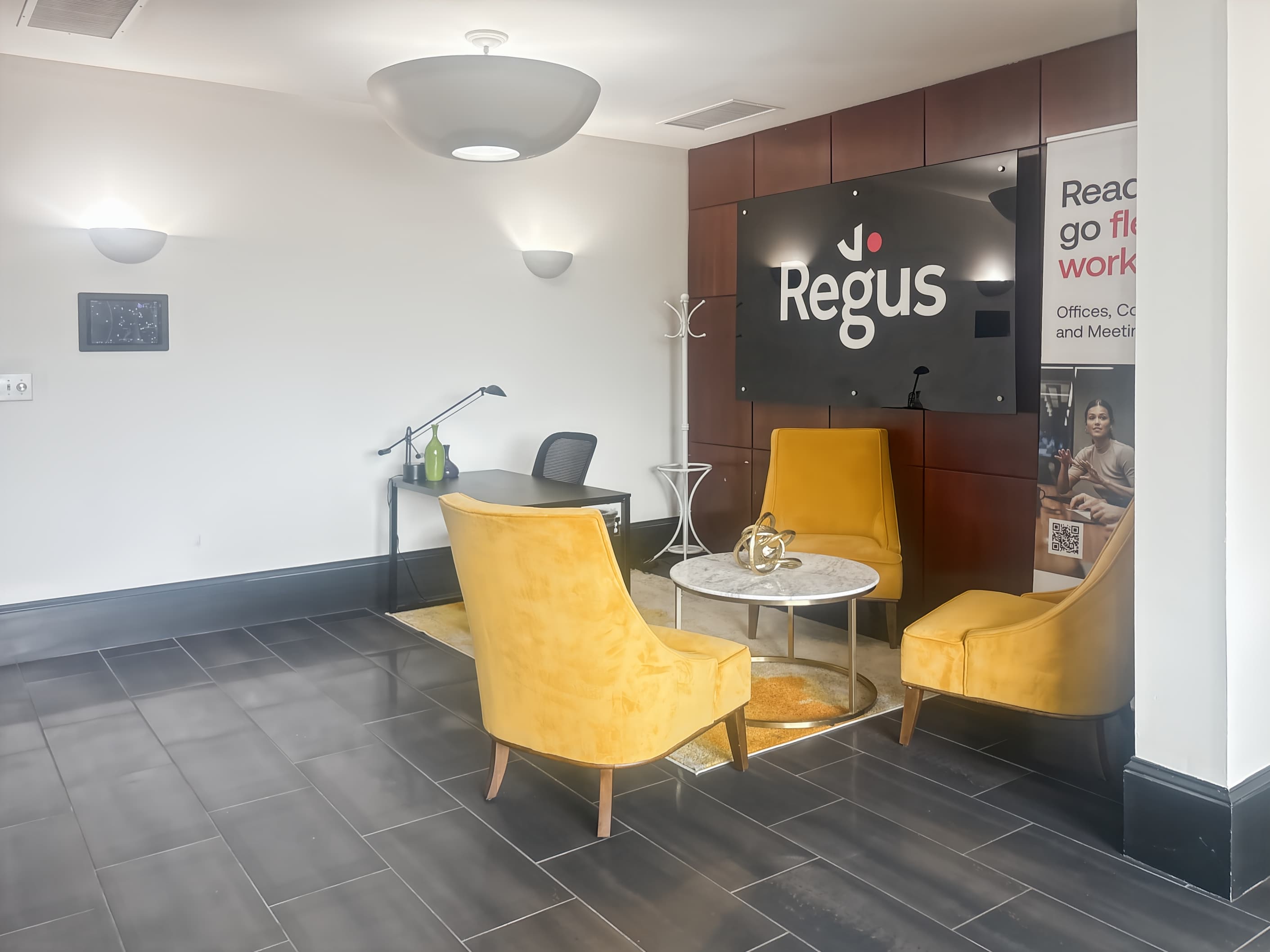 NC, Chapel Hill - E Franklin St image 7