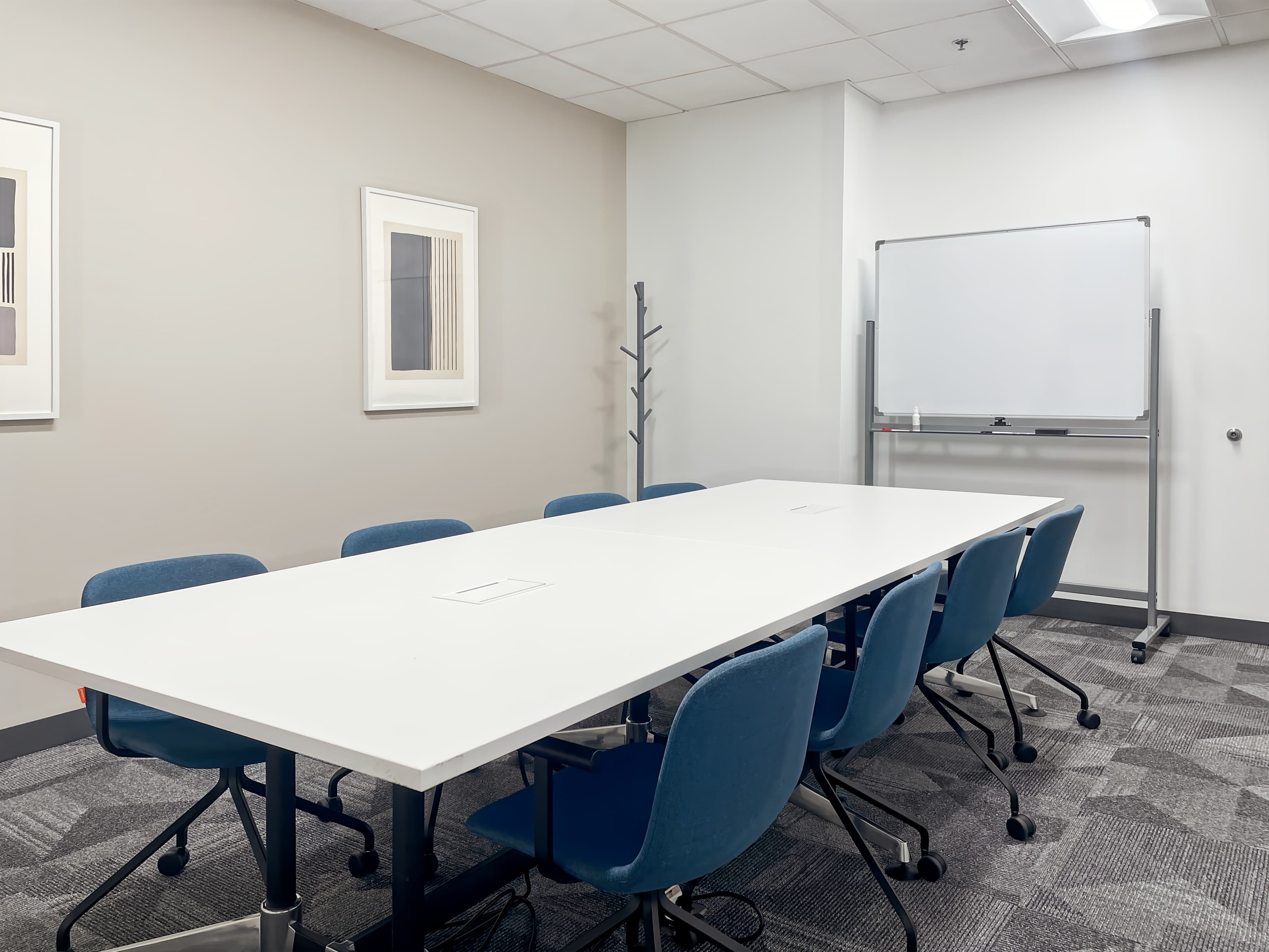 IL, Naperville - South Washington St image 7