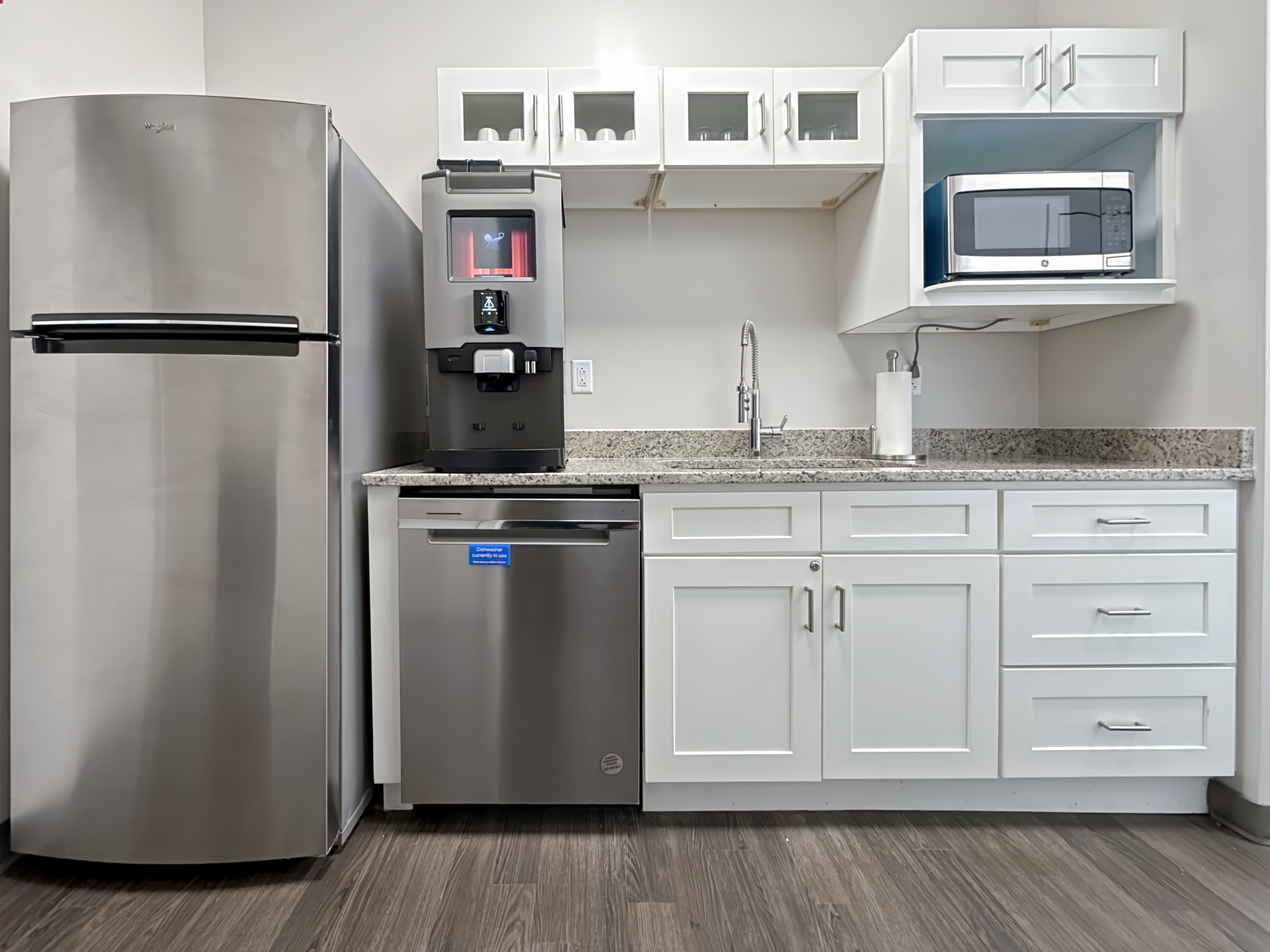 WV, Charleston - Quarrier St image 8