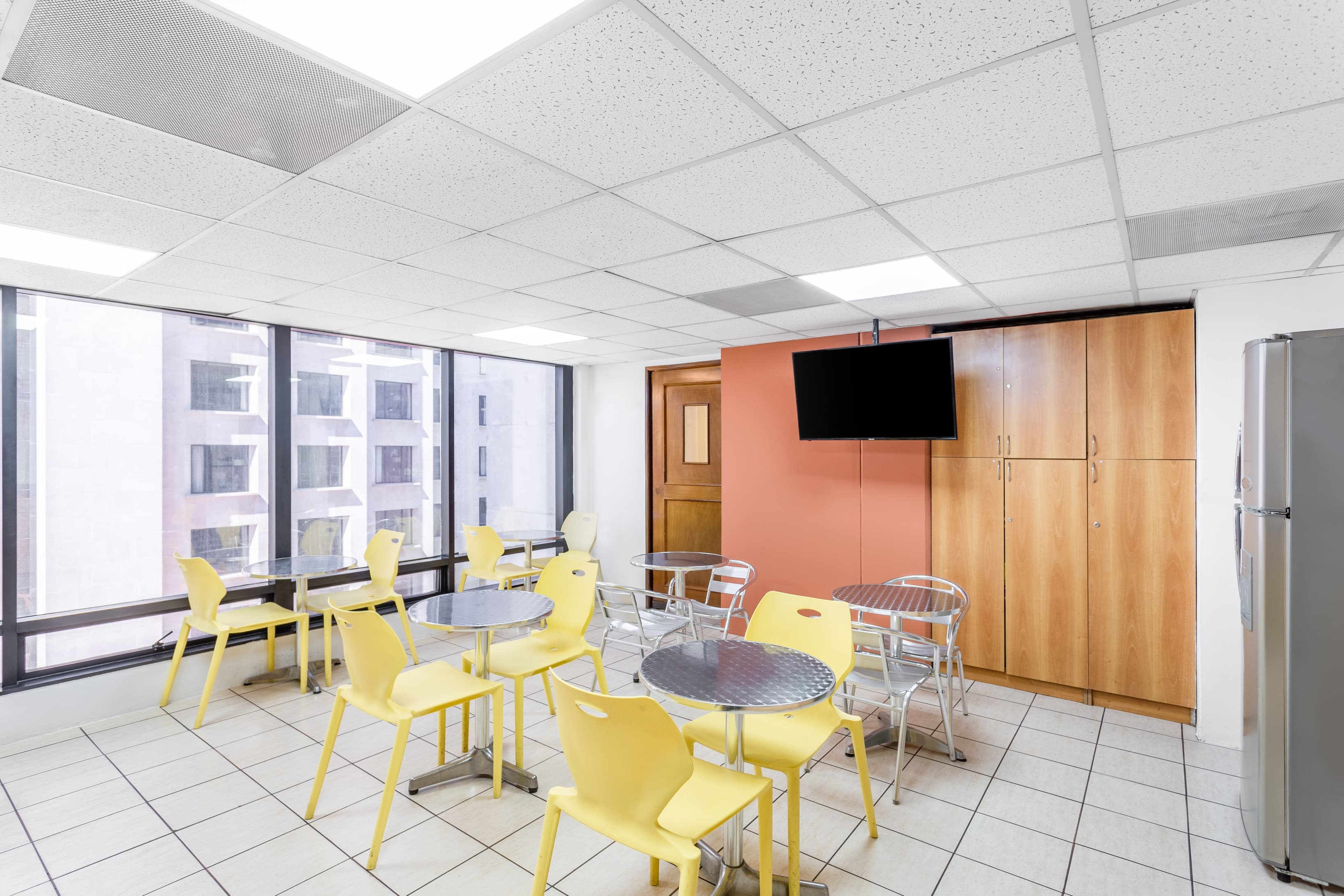 GUATEMALA, Guatemala City, Citibank Tower image 1