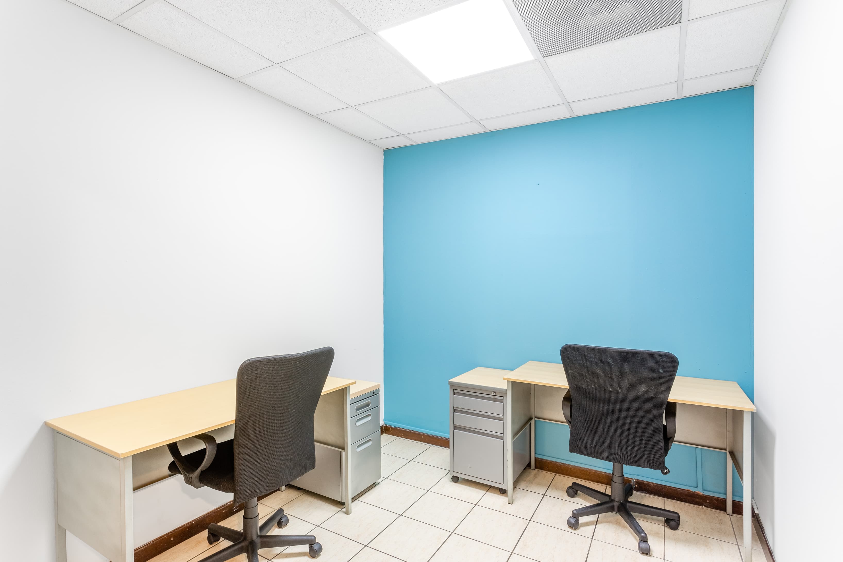 GUATEMALA, Guatemala City, Citibank Tower image 7