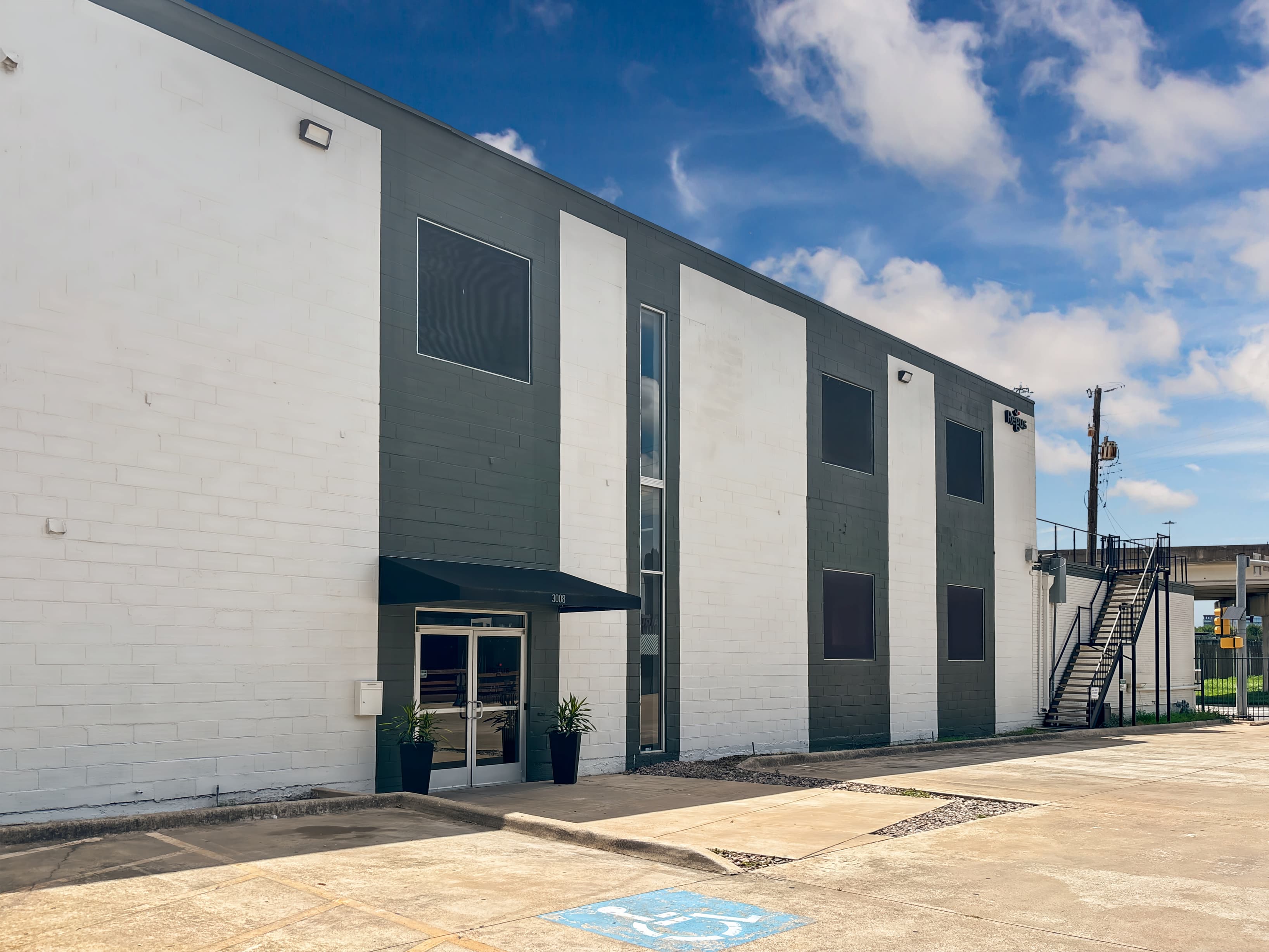 TX, Dallas - Ross Ave image 1