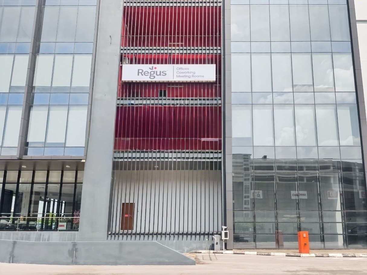 Kuching, The Podium image 11