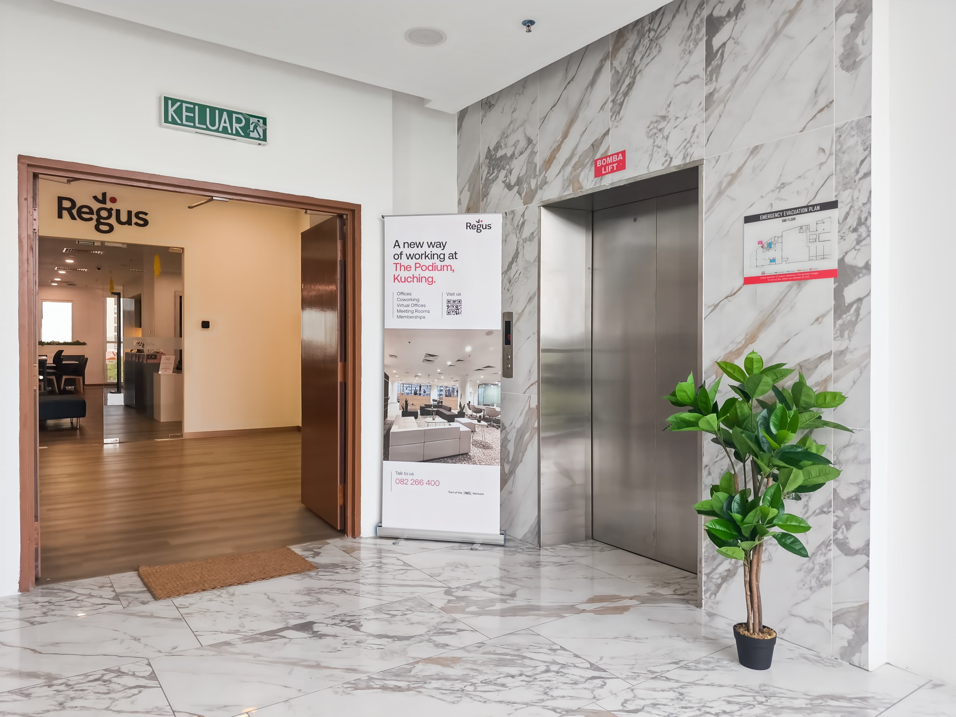 Kuching, The Podium image 14