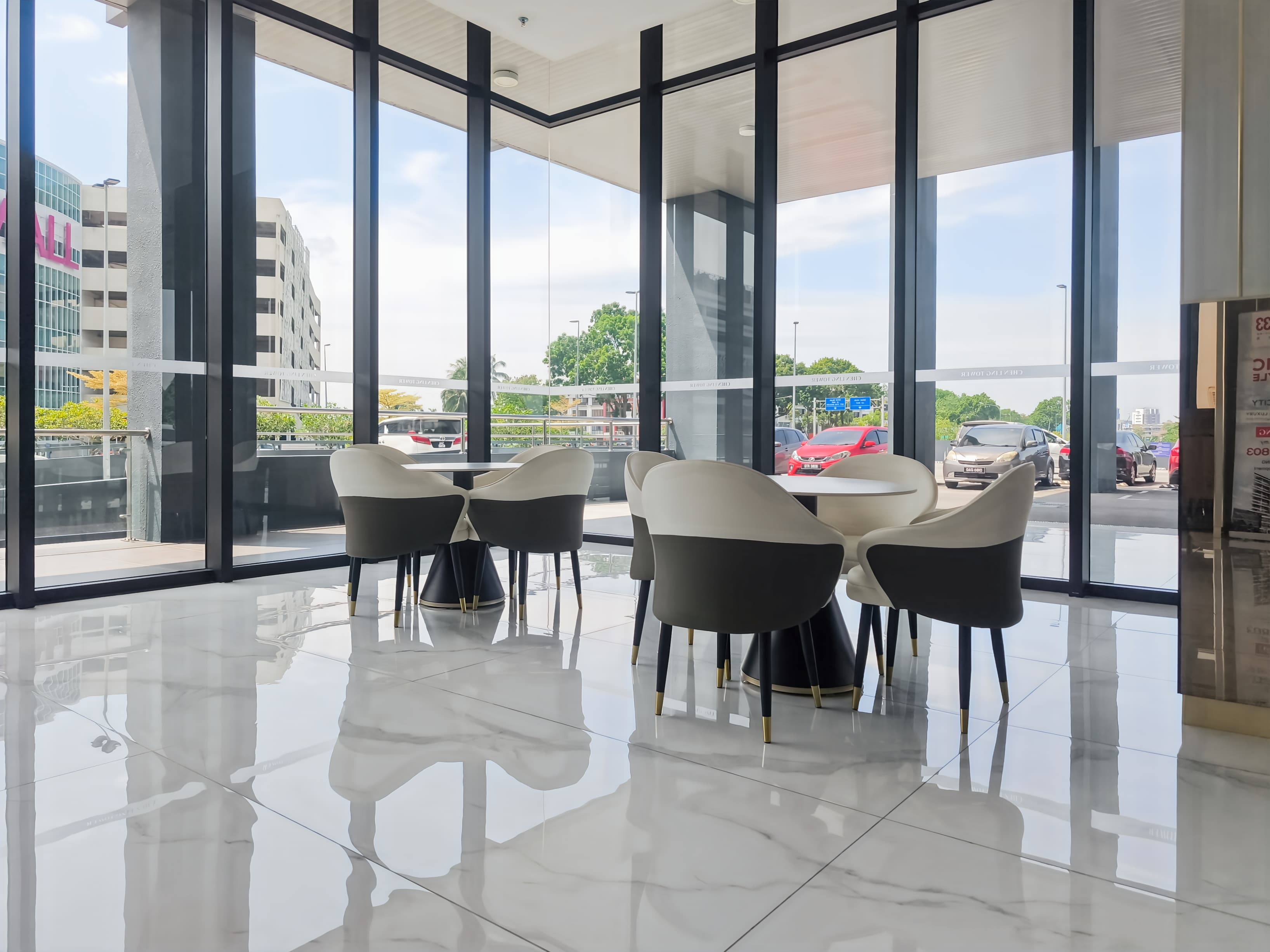 Kuching, The Podium image 1