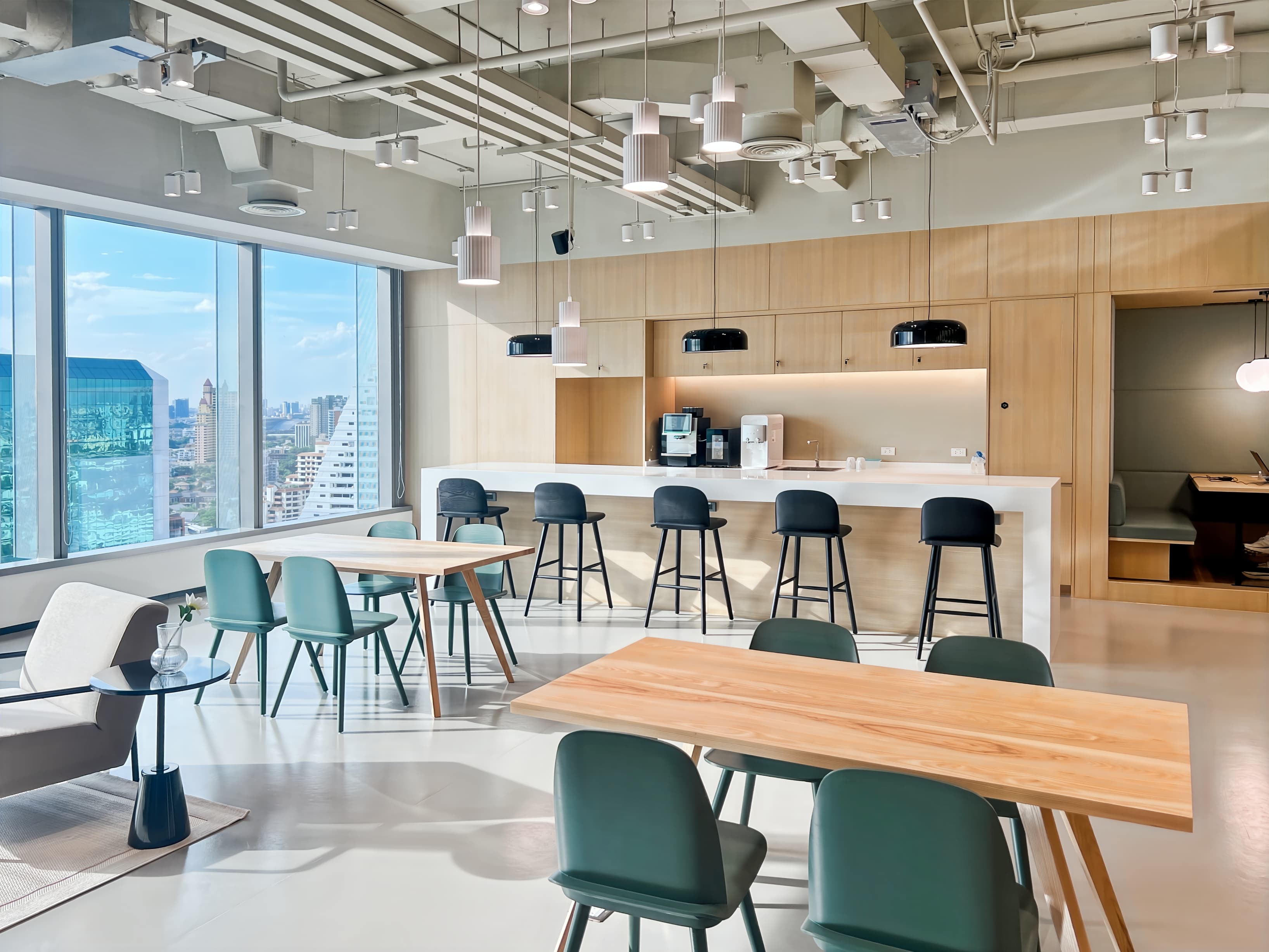 Bangkok, Vanit Place Aree image 7