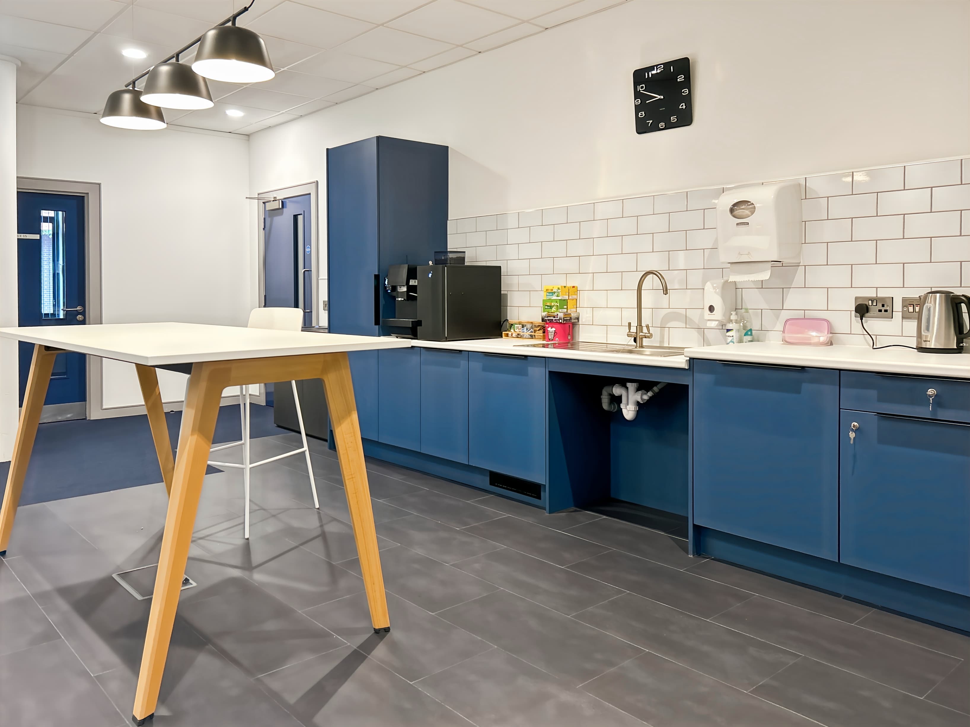 BELFAST, Weavers Court image 3