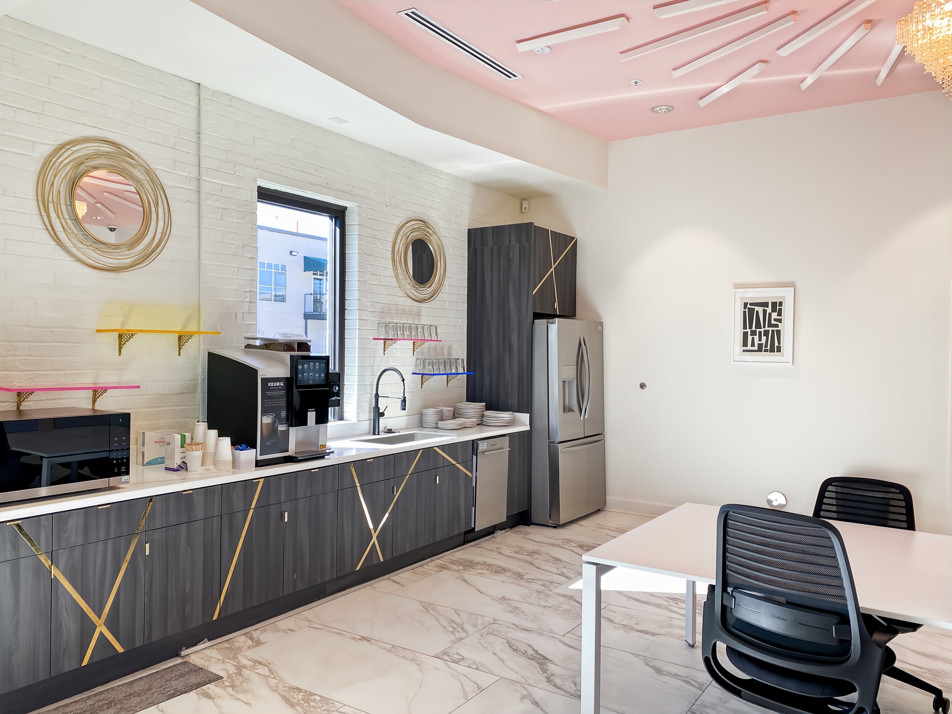 MA, Boston - Lincoln St image 10