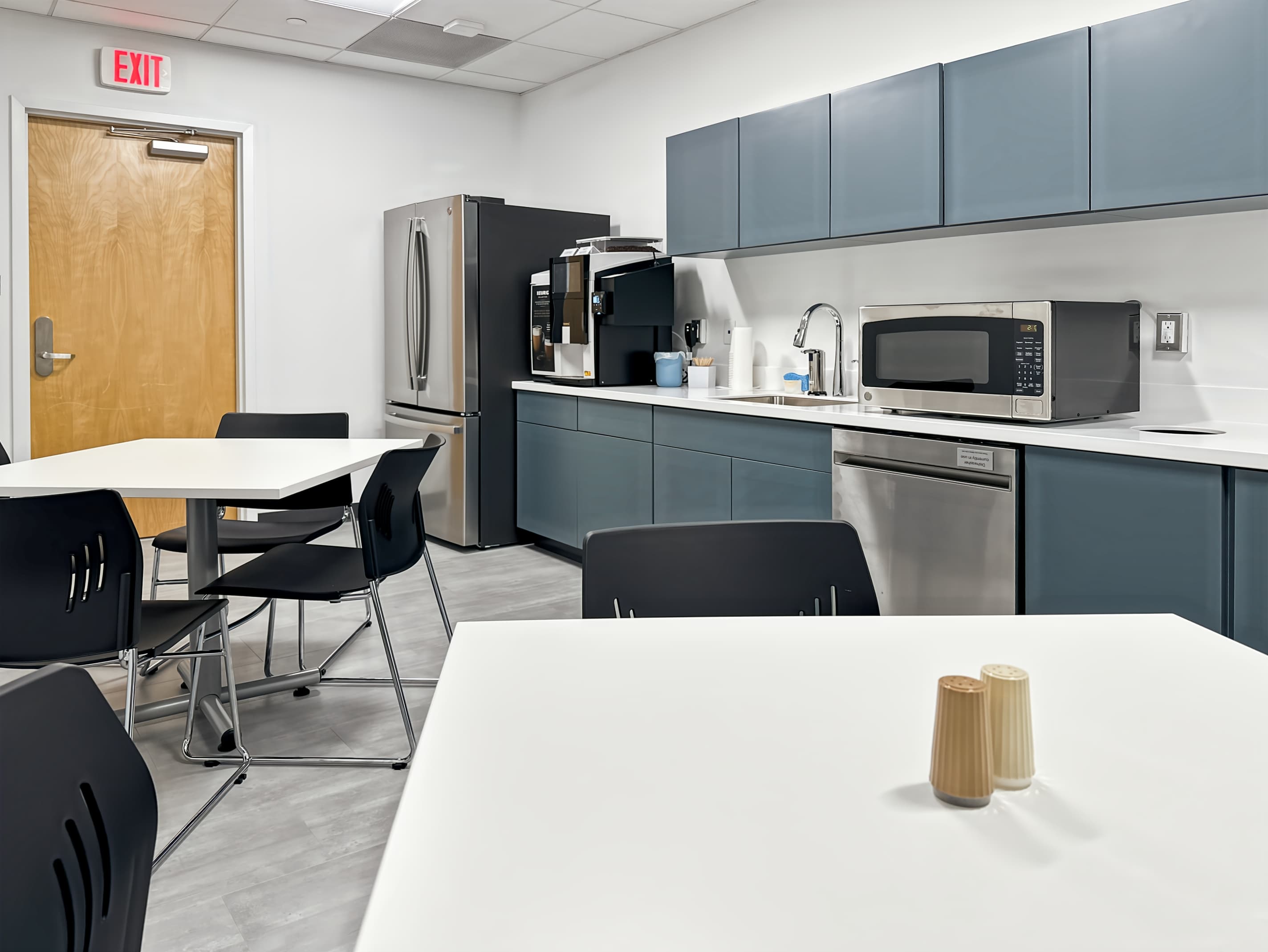 NJ, Monmouth Junction - Route 1 image 3