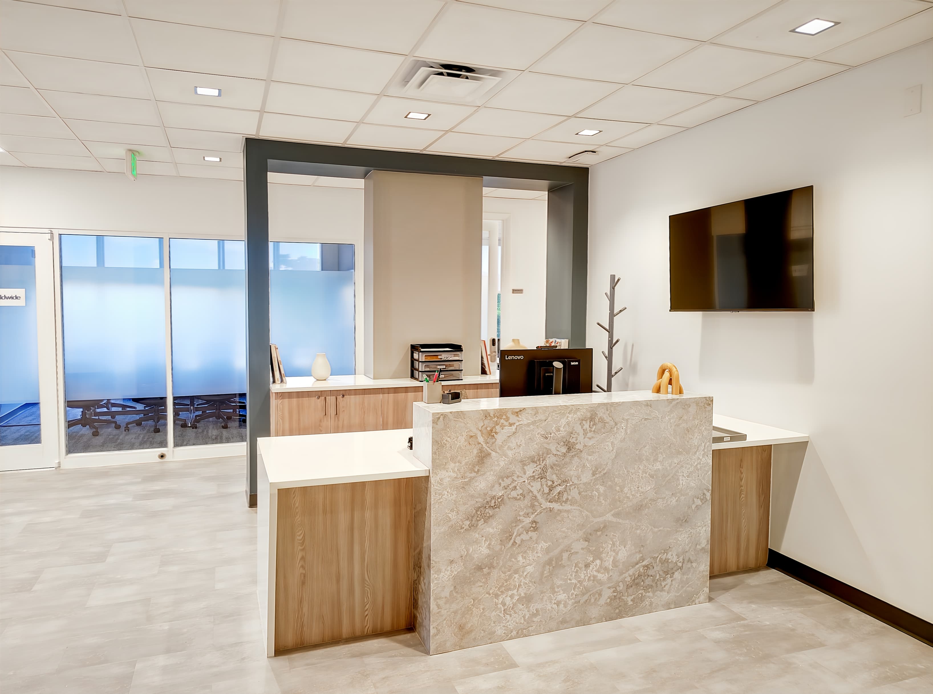 FL, Naples - 3003 Tamiami Trail image 2